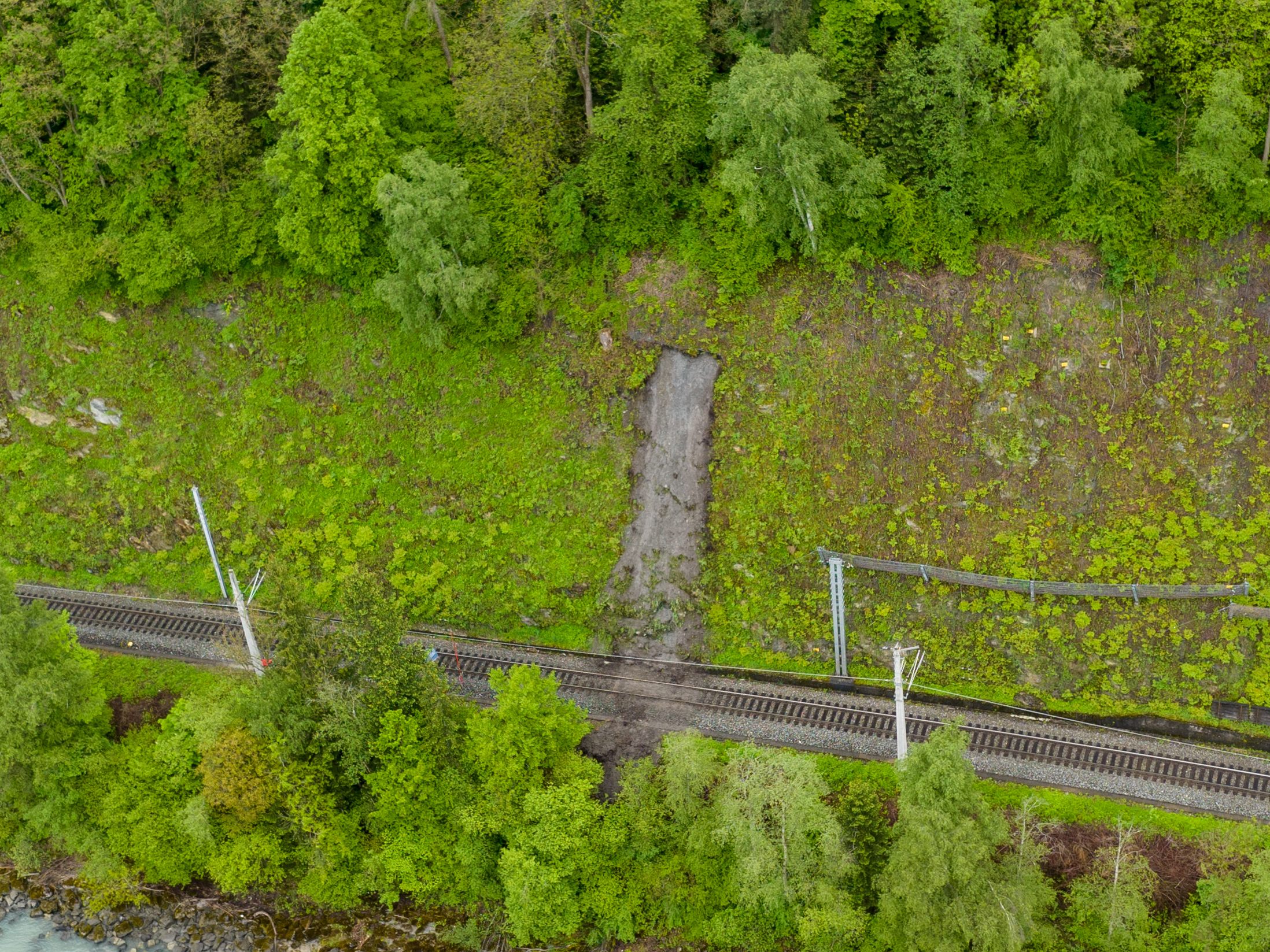 Murenabgang zwischen den Bahnhöfen Roppen und Imst-Pitztal im Tiroler Oberland