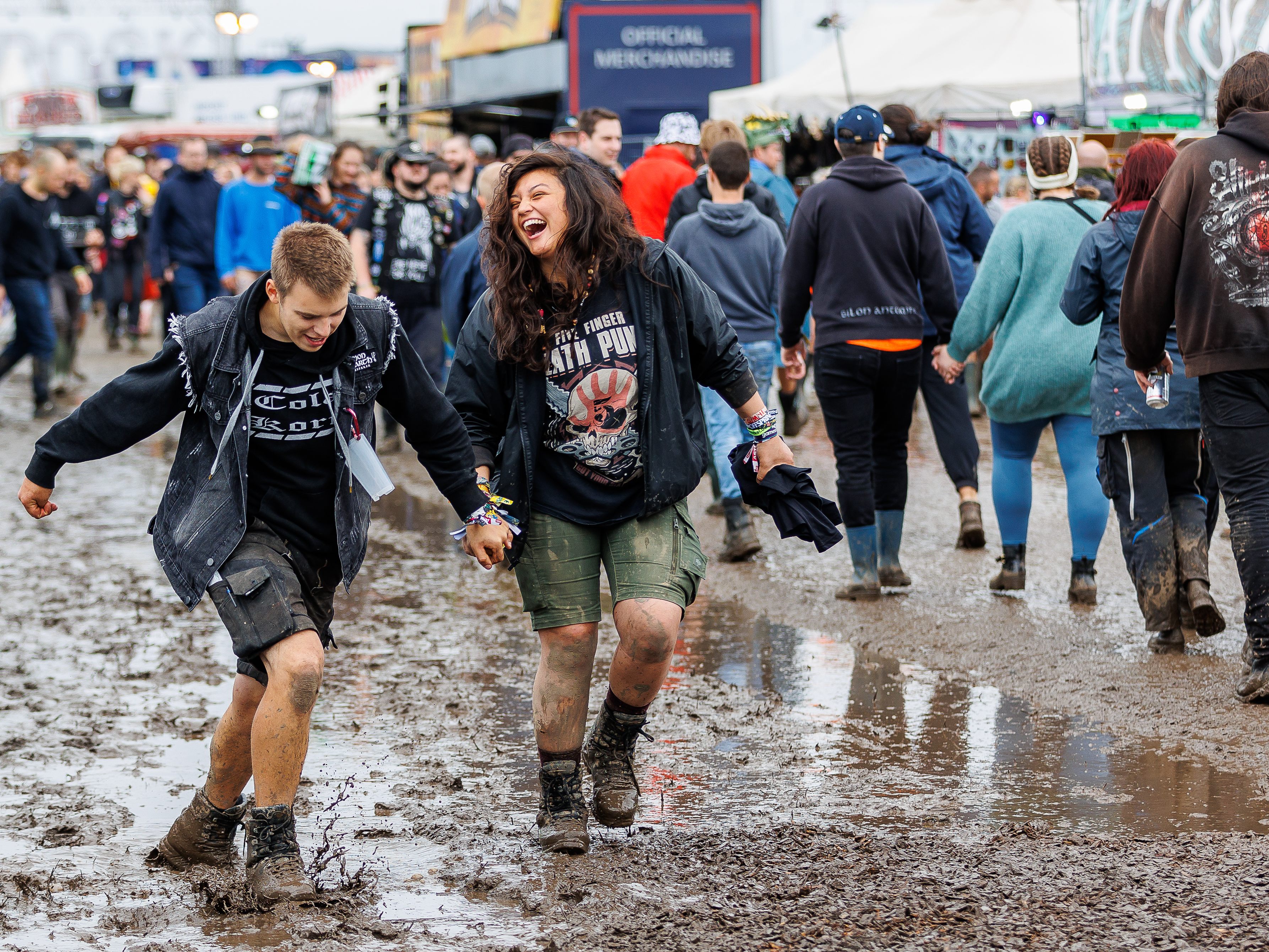 Regenschauer oder Gewitter sind am Nova Rock Wochenende vor allem abends möglich.