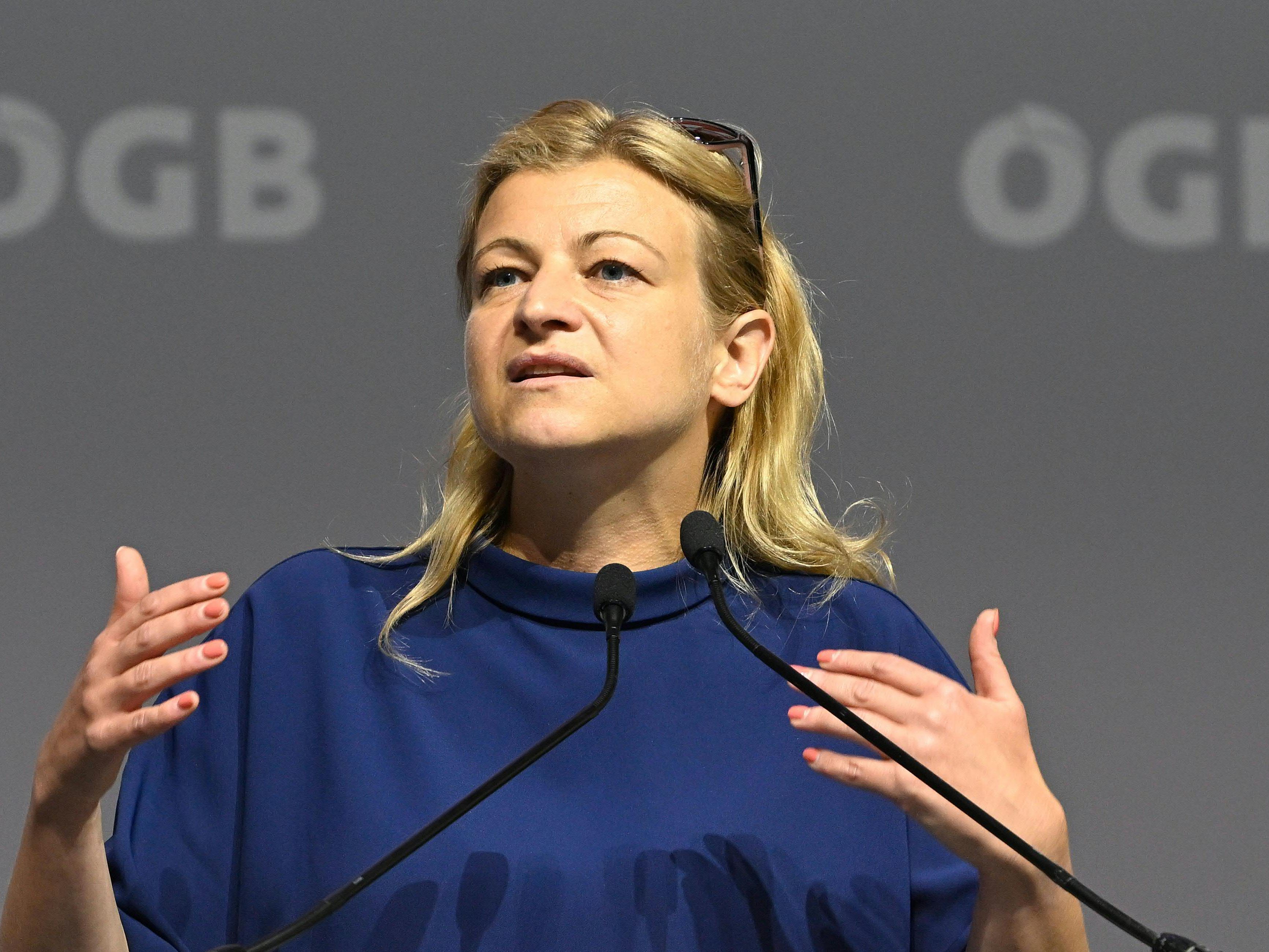 Teiber fordert von Benko einen Beitrag zur Arbeitsstiftung.