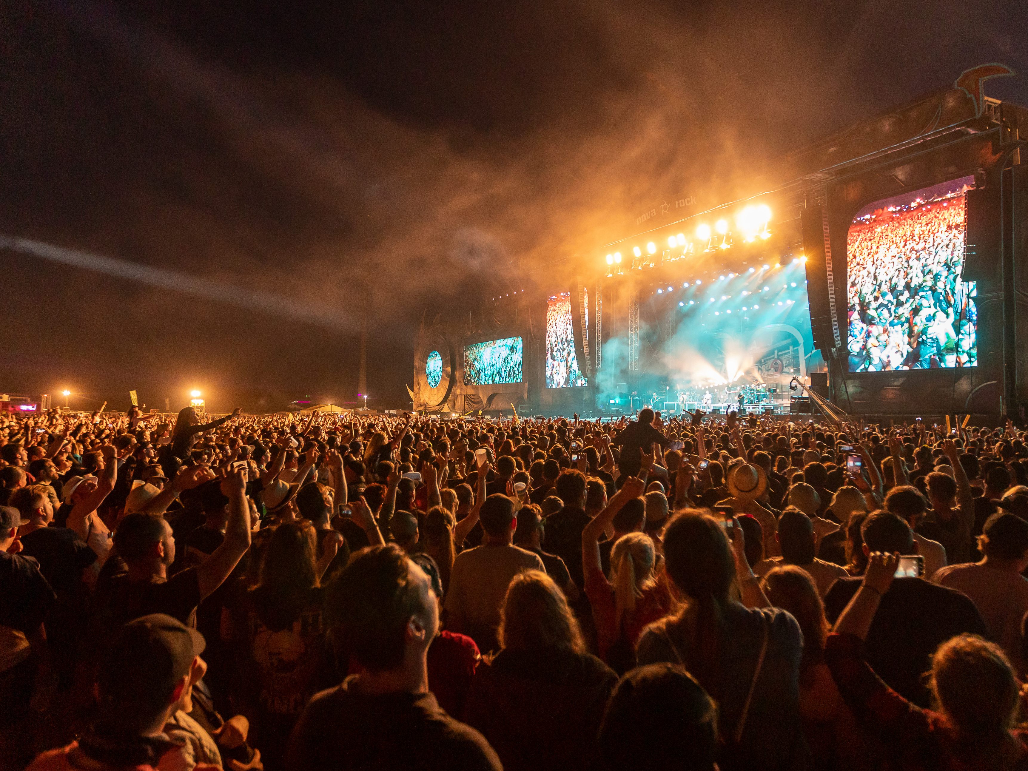 Das Tages-Line-Up und der detaillierte Spielplan für das Nova Rock 2023.