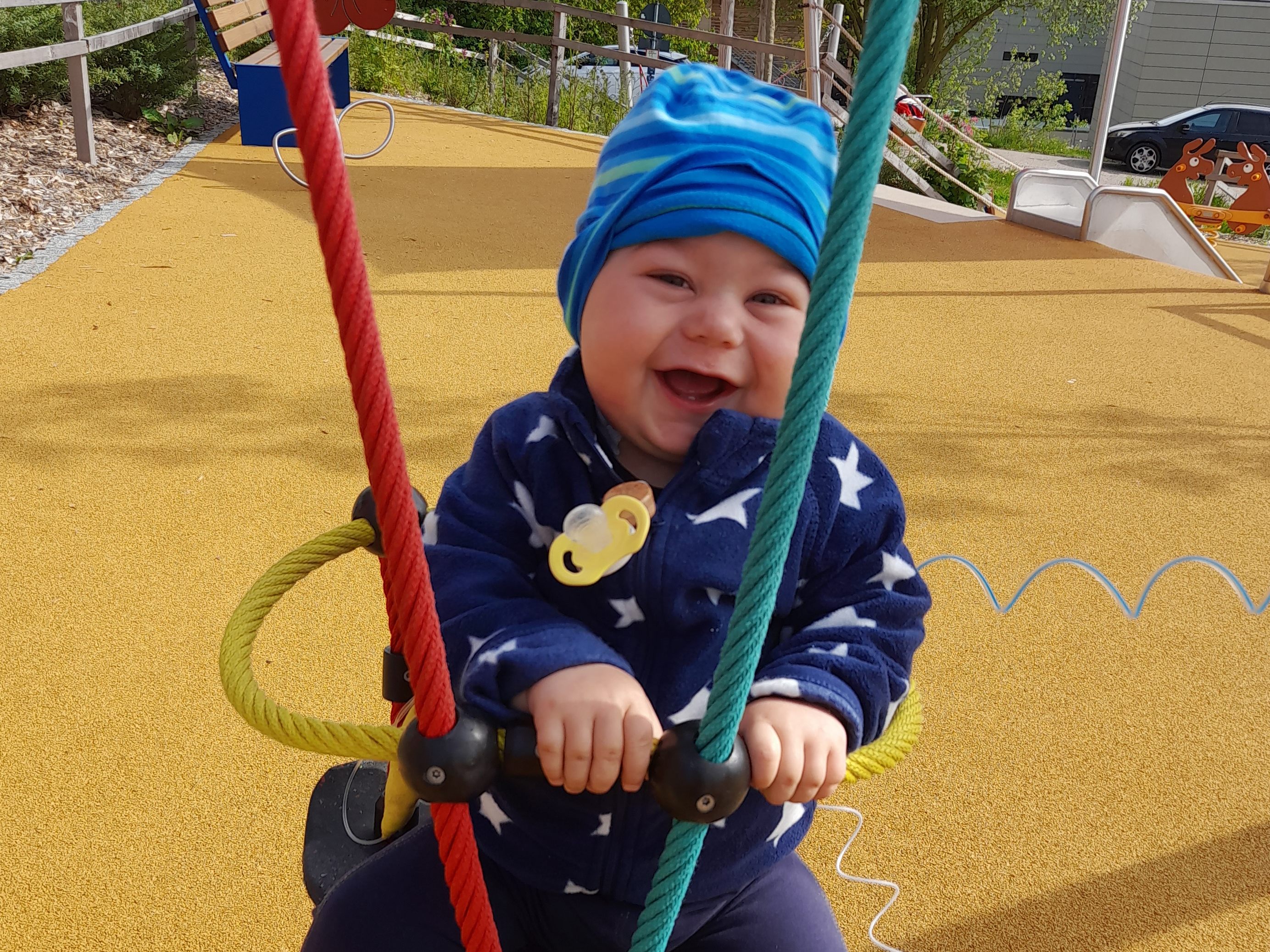 Wir wollen Max noch lange lachen sehen!