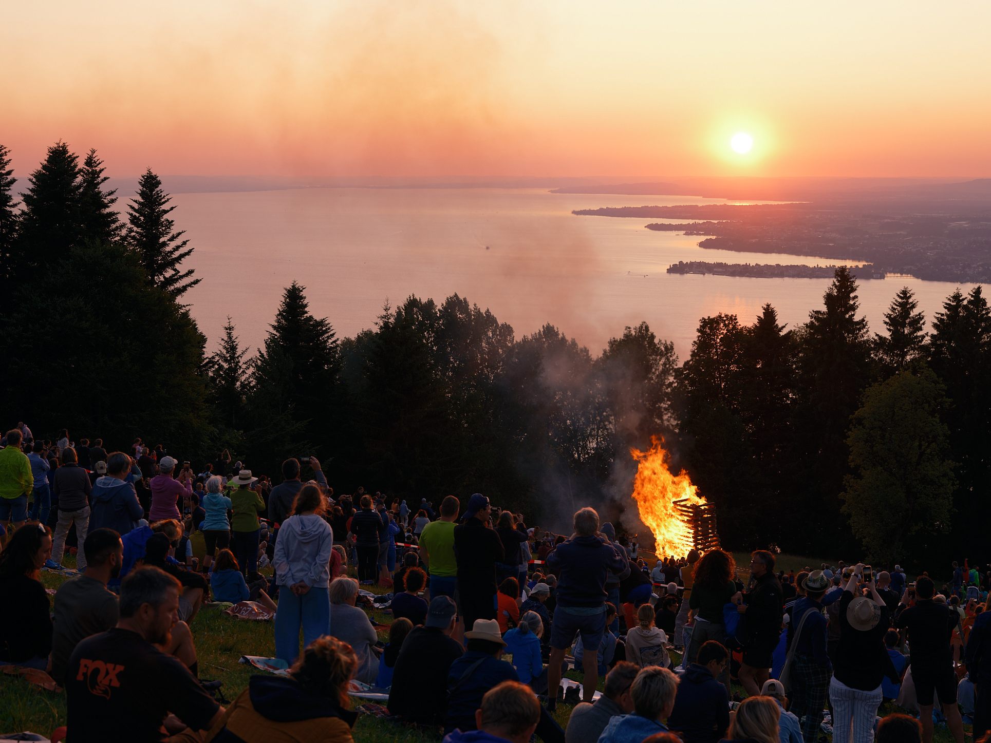 Über 2500 Besucher beim Sonnwend-Fest auf dem Pfänder.