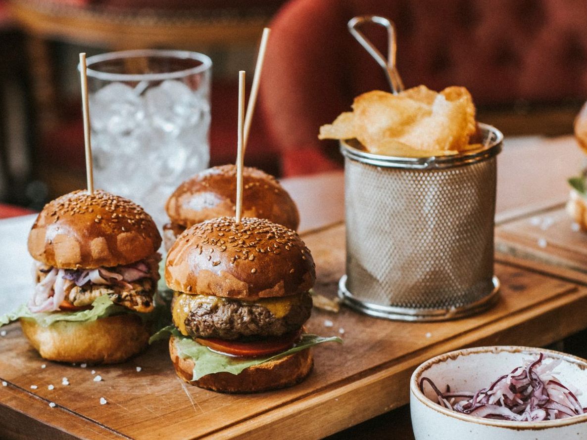 In diesen Vorarlberger Restaurants bekommen Sie jede Menge leckere Burger!