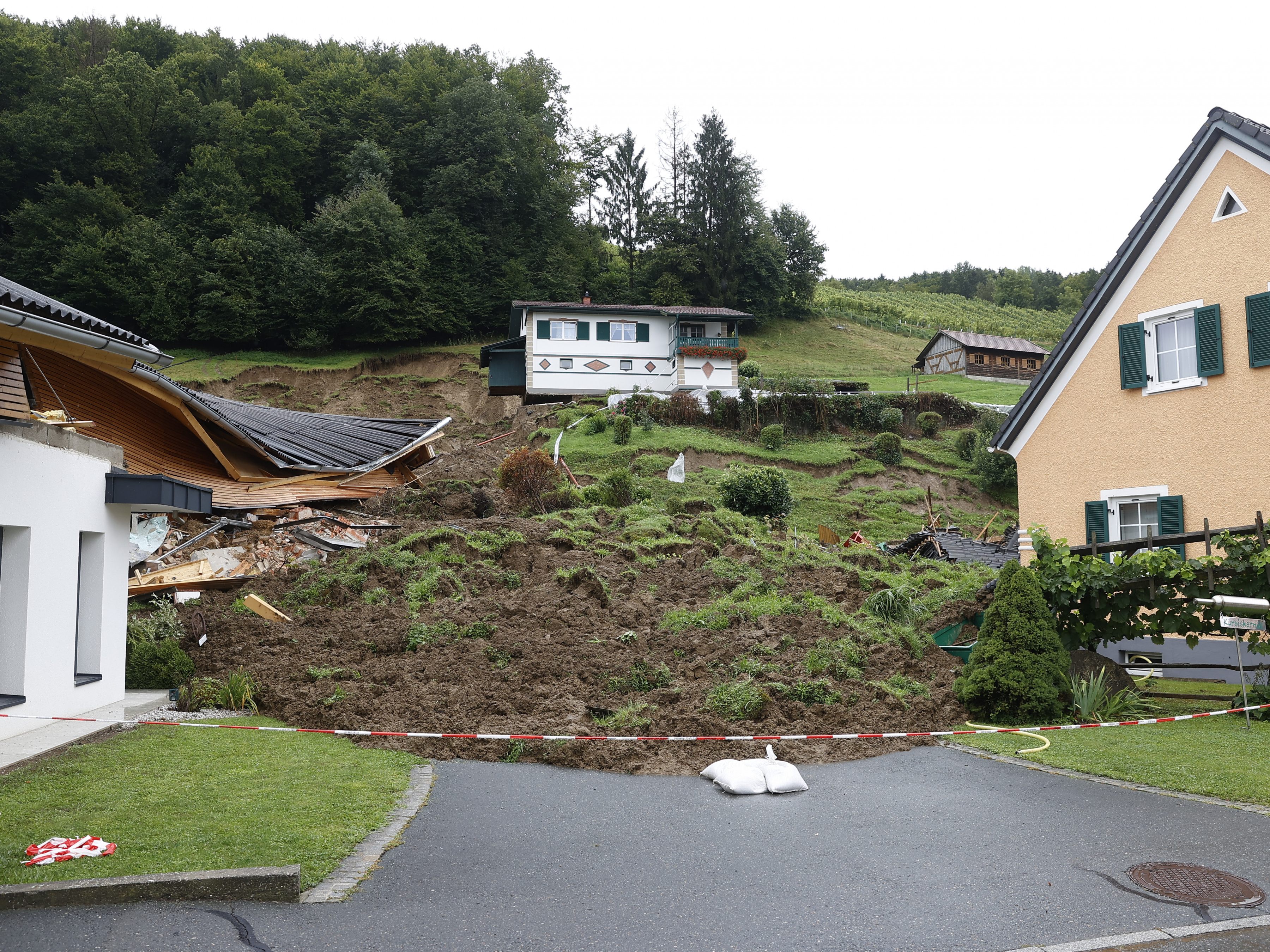 Laut Hydrologen Günter Blöschl war das Unwetter in Österreich in den vergangenen Tagen eines der größten Hochwasser in den vergangenen zehn bis zwanzig Jahren.