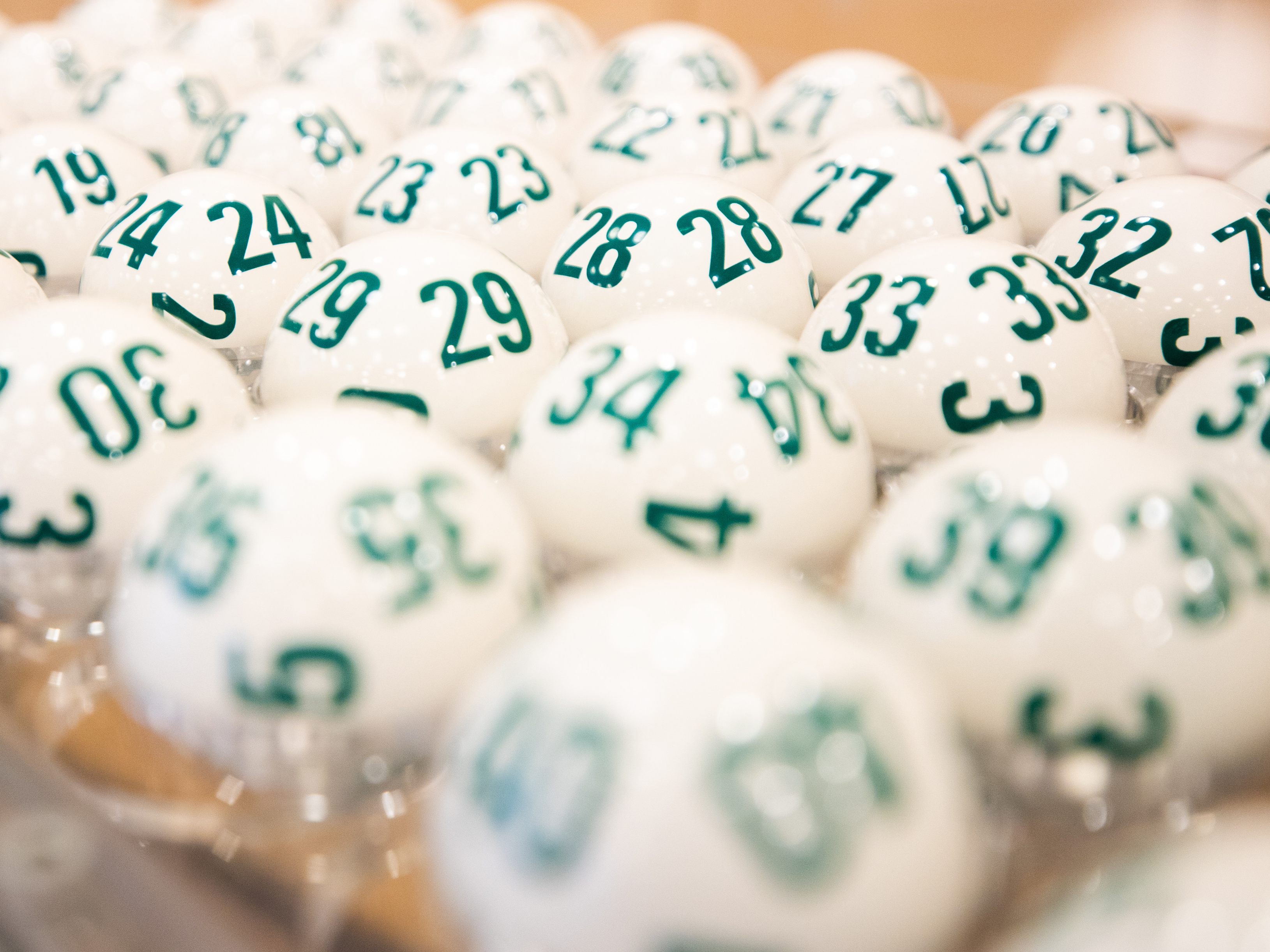 Am Sonntag geht es um einen Lotto-Fünfachjackpot.
