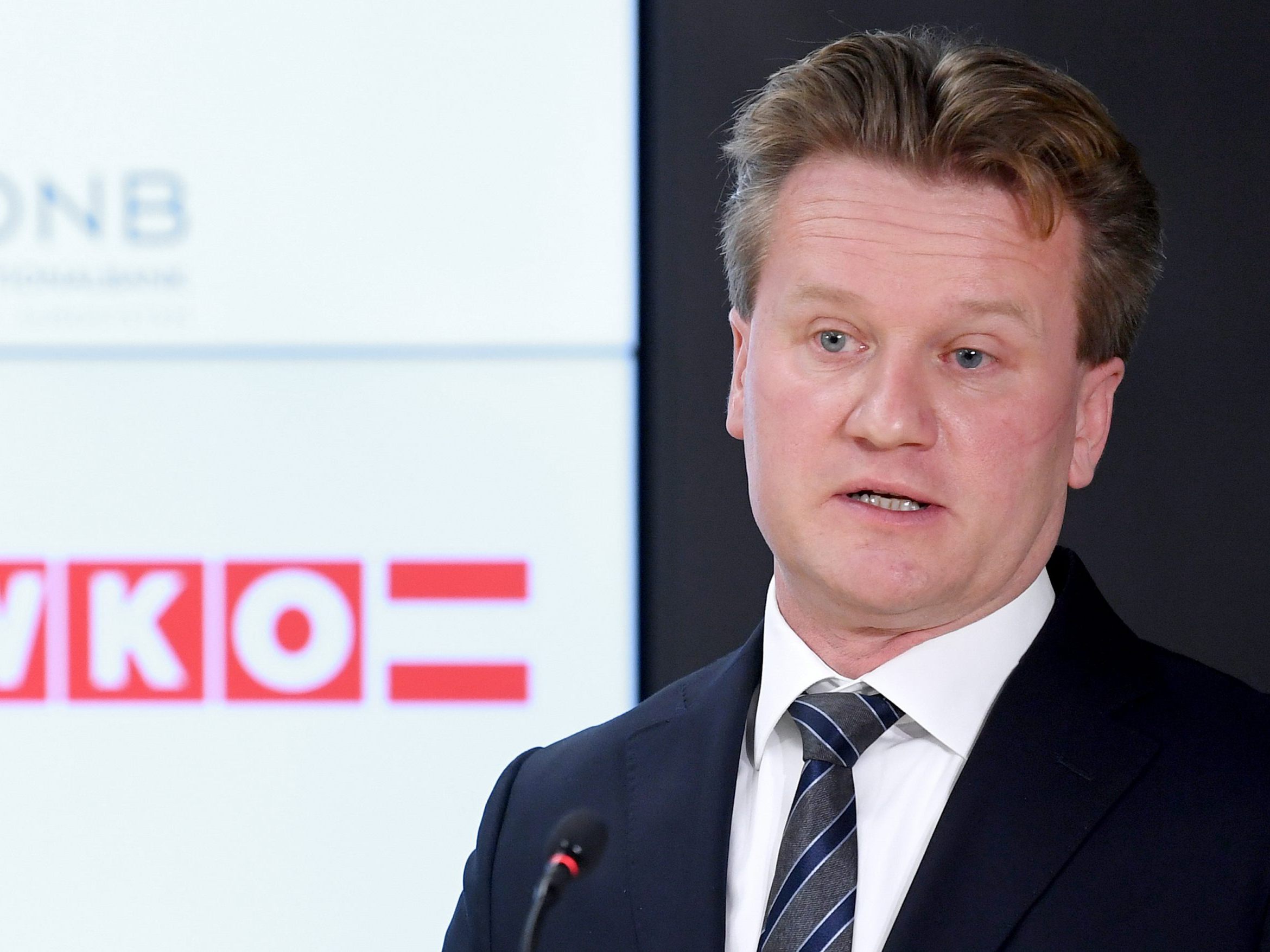 Knill sieht "besonders herausfordernde Zeichen" für die heurigen Verhandlungen.