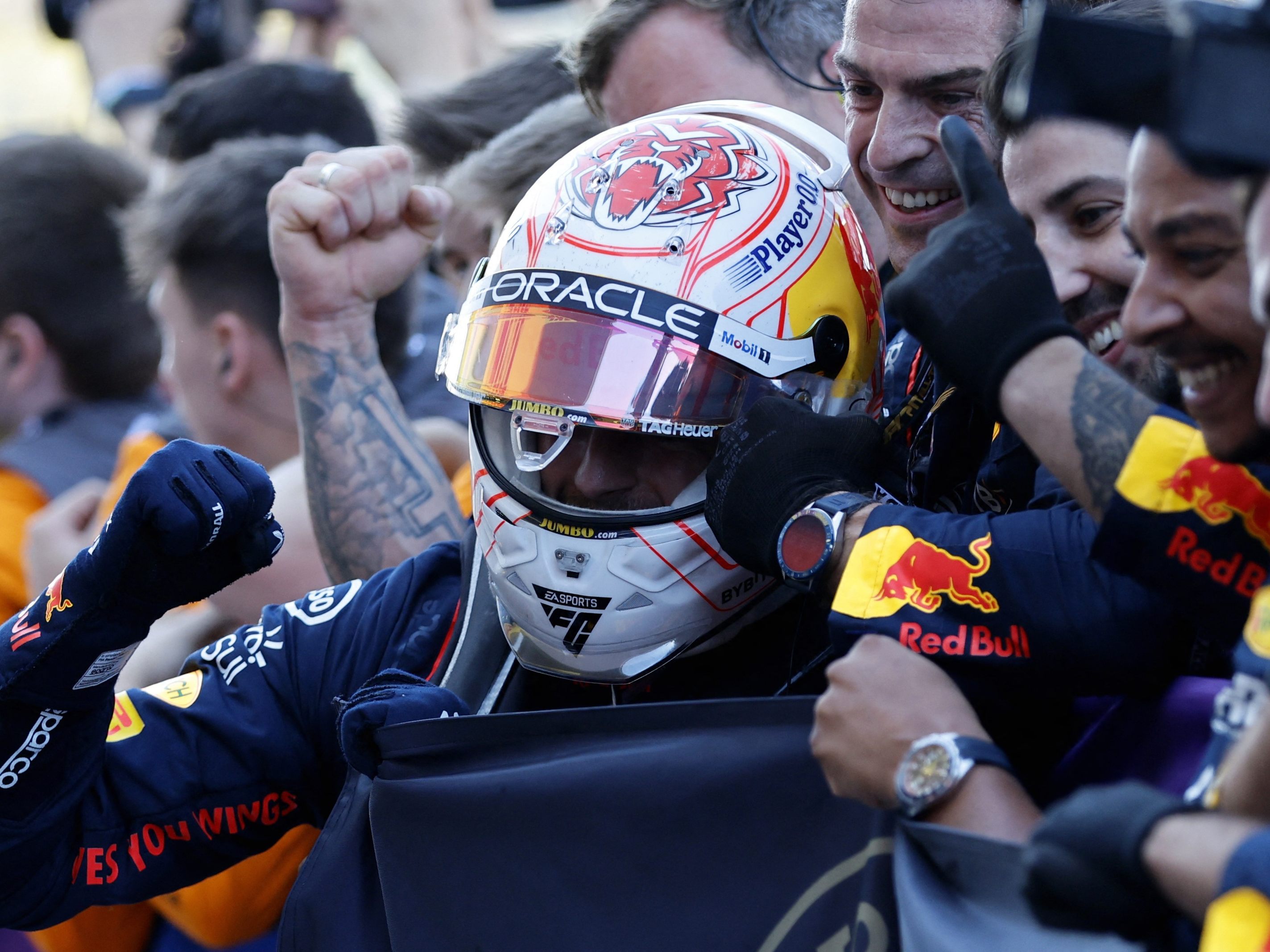Red Bull steht nach Verstappen-Sieg im 16. von 22 Saisonrennen als bestes Team fest.