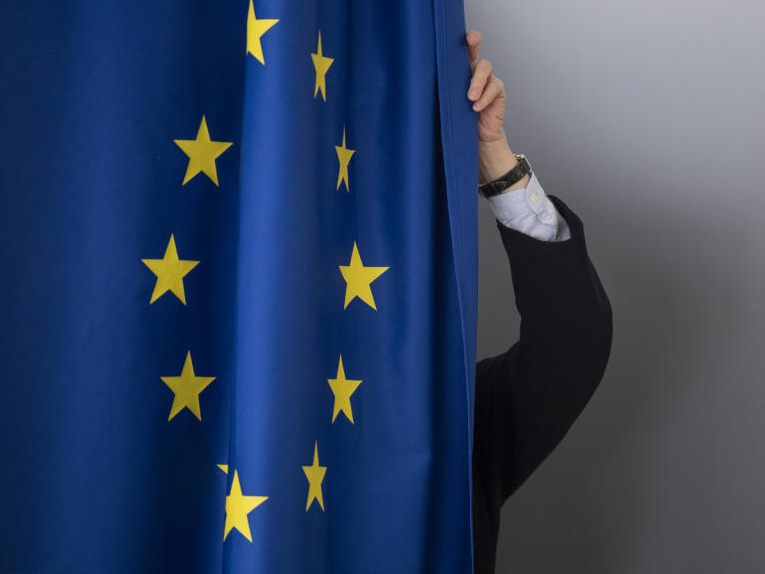 Diese Parteien liegen laut Umfrage in Österreich bei der EU-Wahl 2024 vorne.