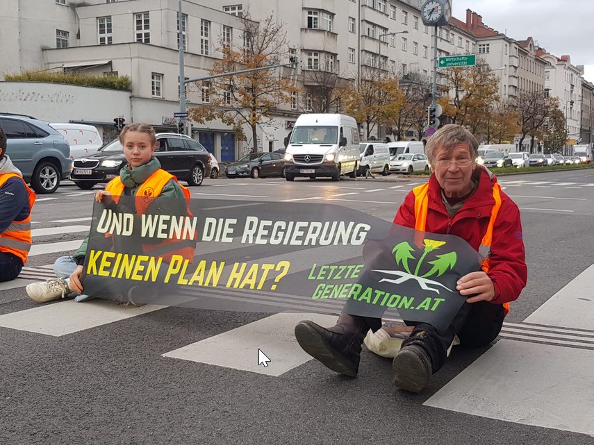 Klimaaktivisten blockierten wieder Straßen in Wien.