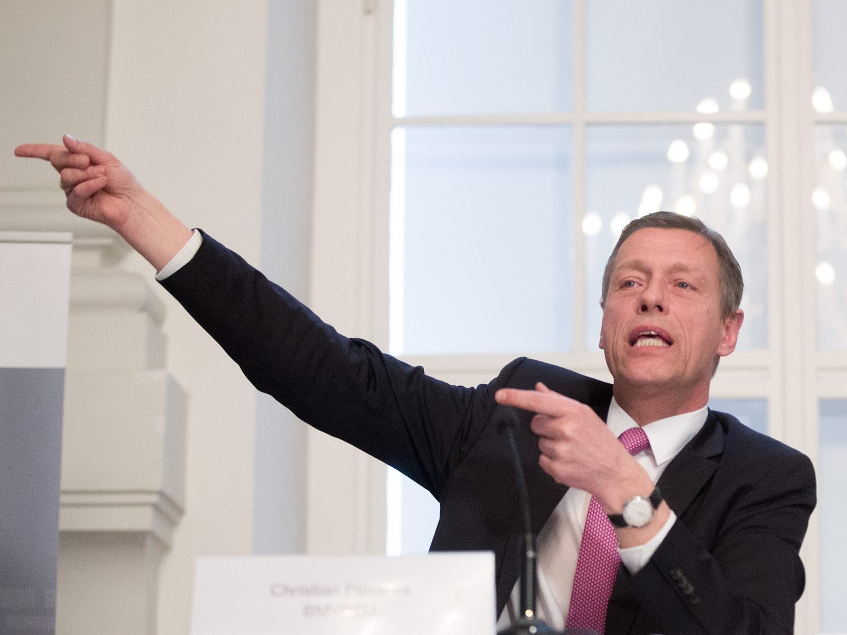 Eine heimliche Aufnahme von Christian Plinacek ist aufgetaucht - er erhebt darin Vorwürfe gegen die ÖVP.