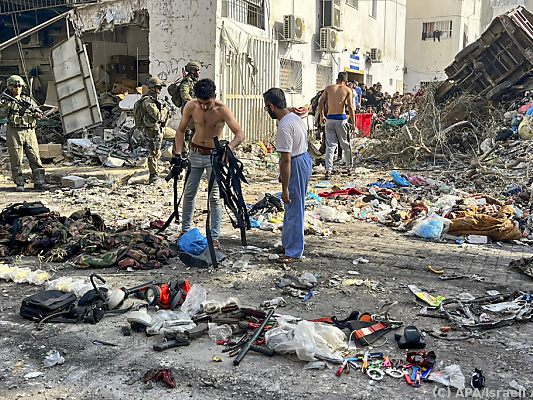Berichte über Zerstörung des Kamal Adwan Krankenhauses mit Bulldozern