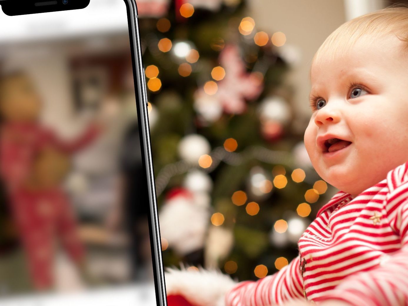 Dieses Baby freut sich wohl besonders auf Weihnachten.