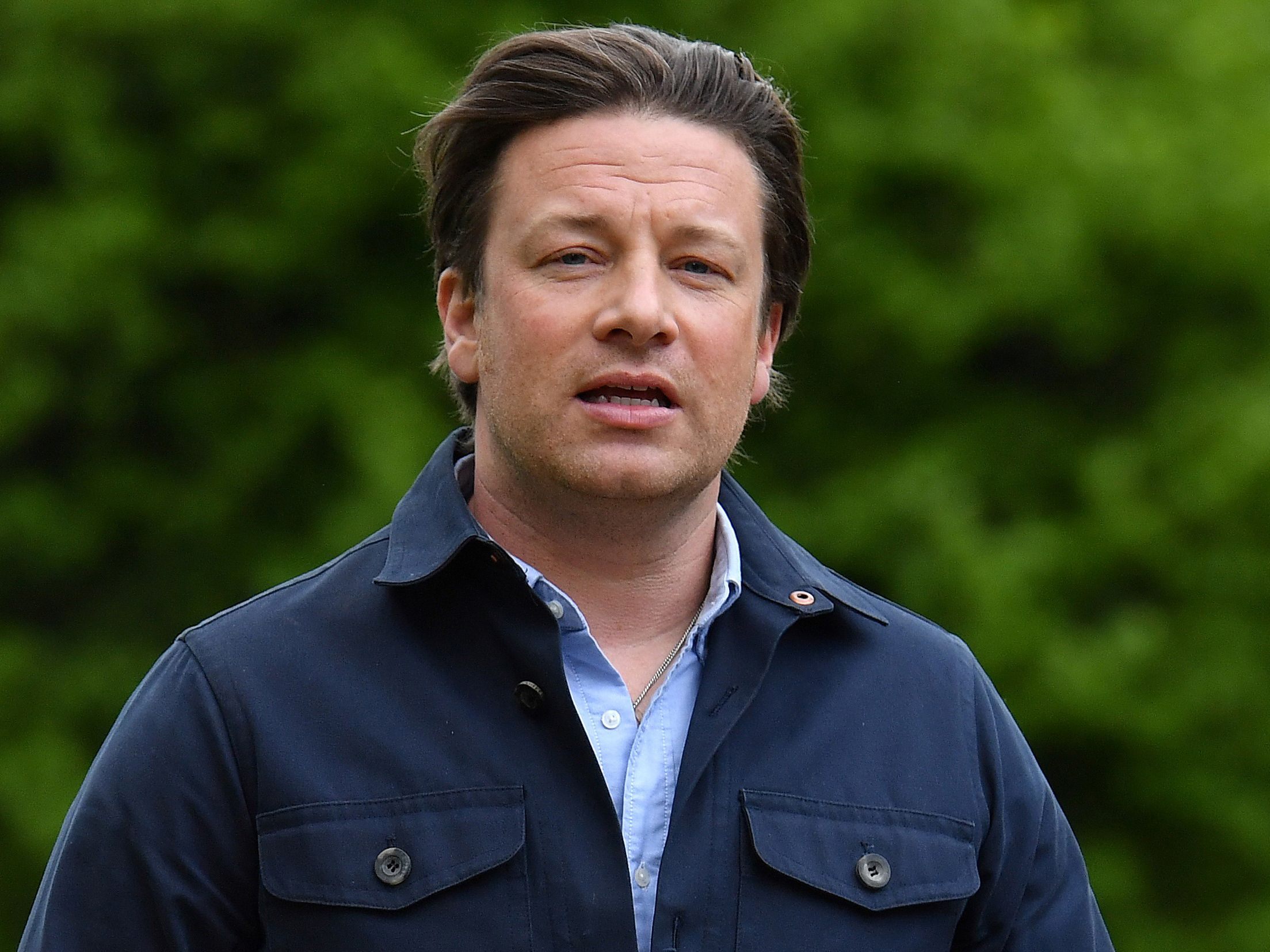 Jamie Oliver tritt 2025 bei "Kitchen Nightmares" an.