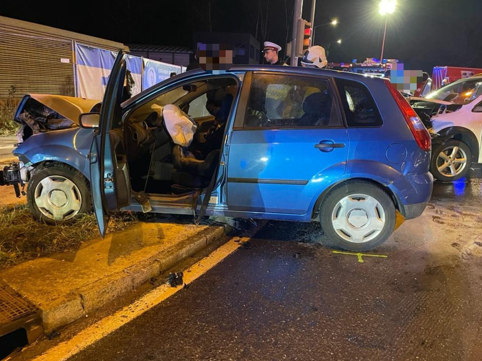 Schwere Schäden an beiden Fahrzeugen nach Unfall auf der L202.
