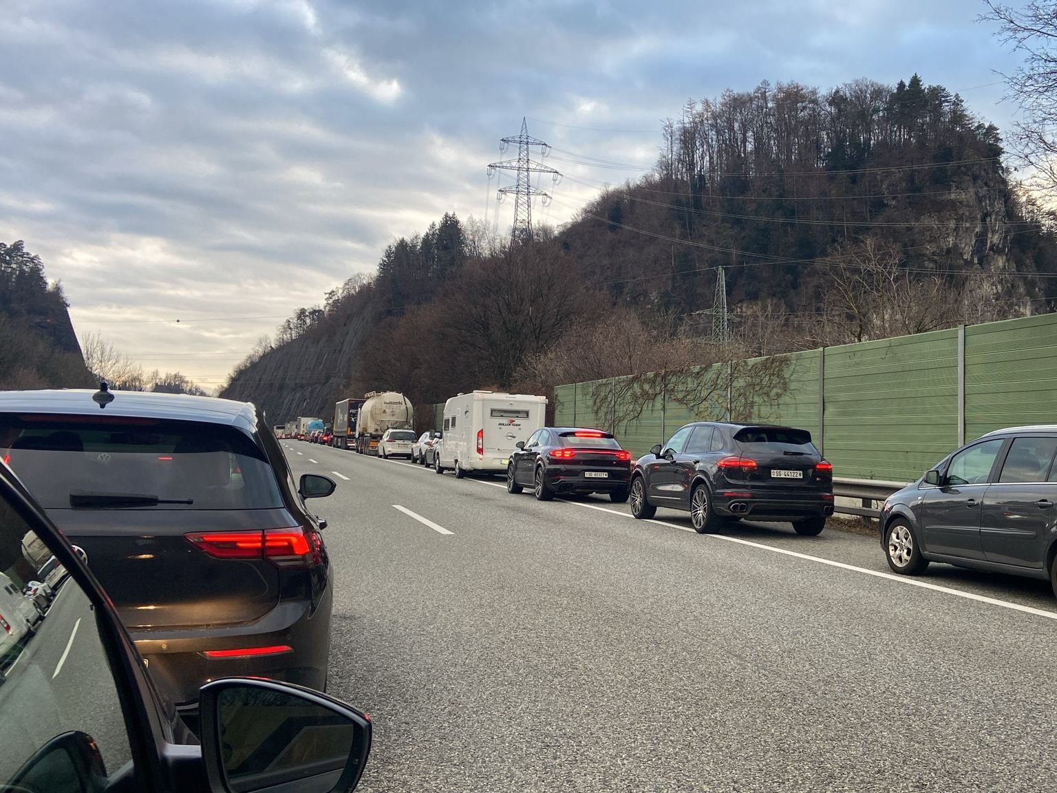 Ein Unfall auf der A14 sorgte am Freitagnachmittag für Stau.