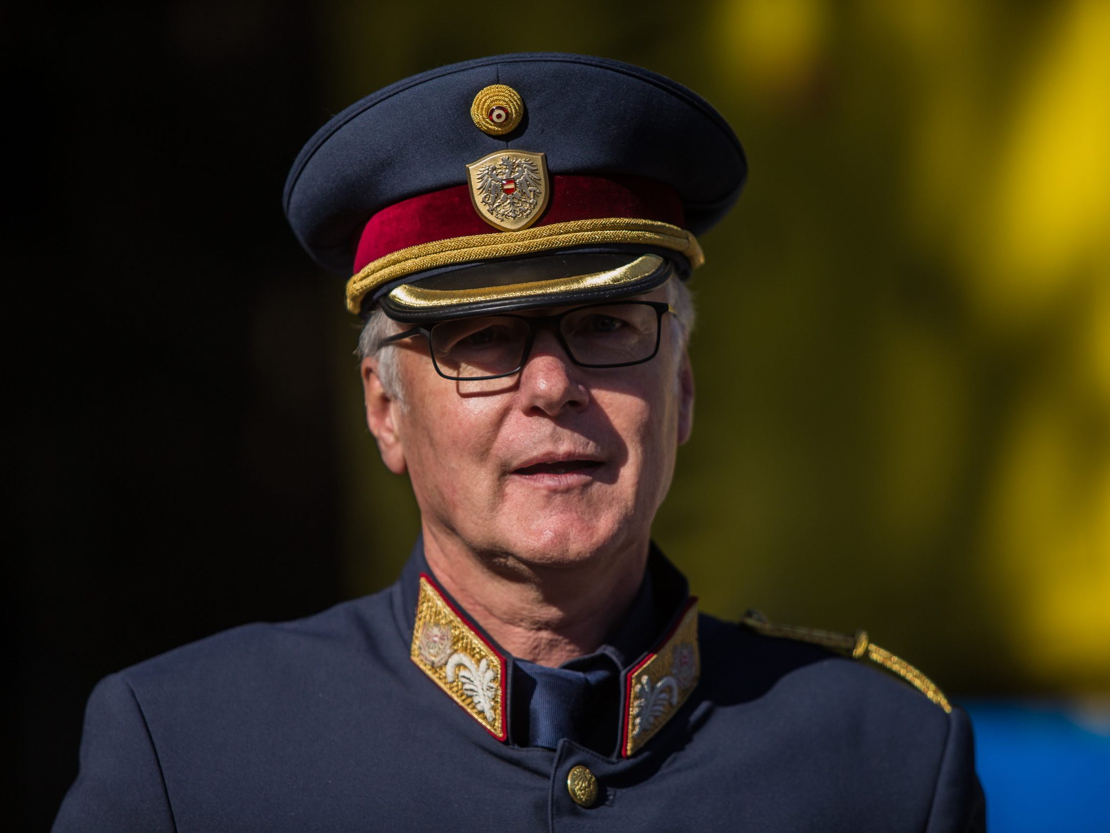 Polizeidirektor Hans Peter Ludescher hat zwei neue Chefärzte.