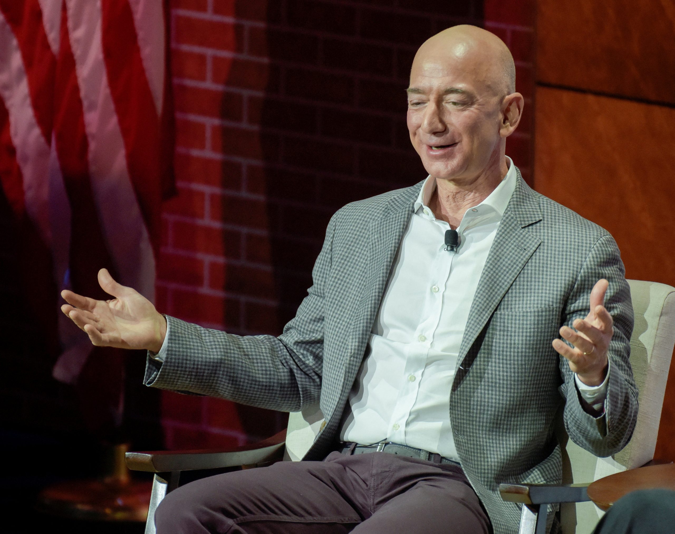 Jeff Bezos, Gründer von Amazon, spricht am 20. April 2018 beim Forum on Leadership des George W. Bush Presidential Center in Dallas, Texas, USA. 