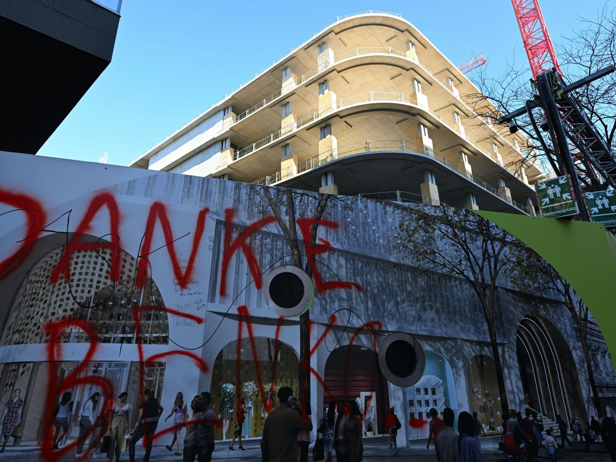 Wie geht es mit dem Lamarr-Kaufhaus auf der Wiener Mariahilfer Straße weiter?