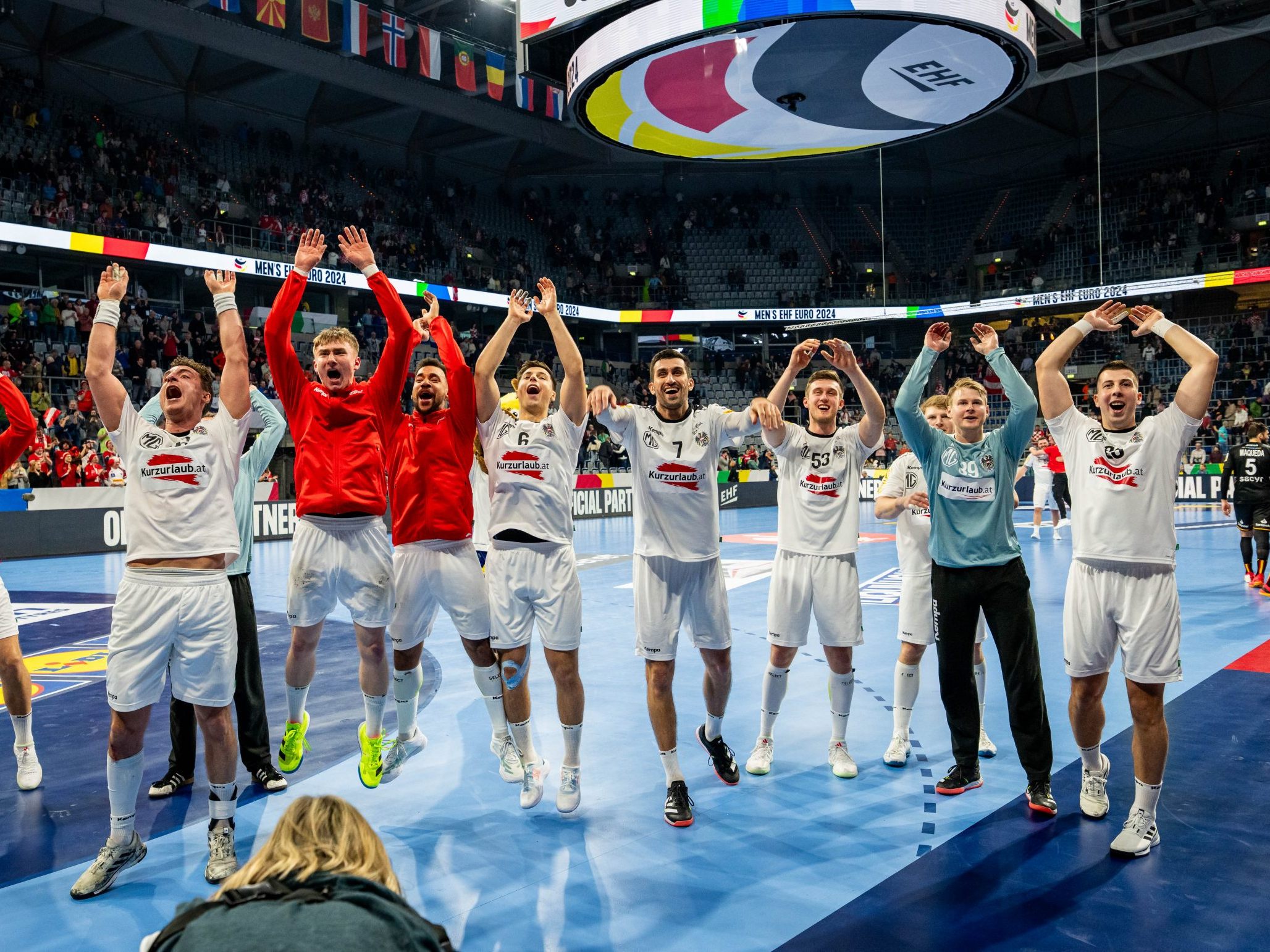 Hauptrundenaufstieg in Gruppe mit Kroatien und Spanien Highlight der heimischen Handballhistori