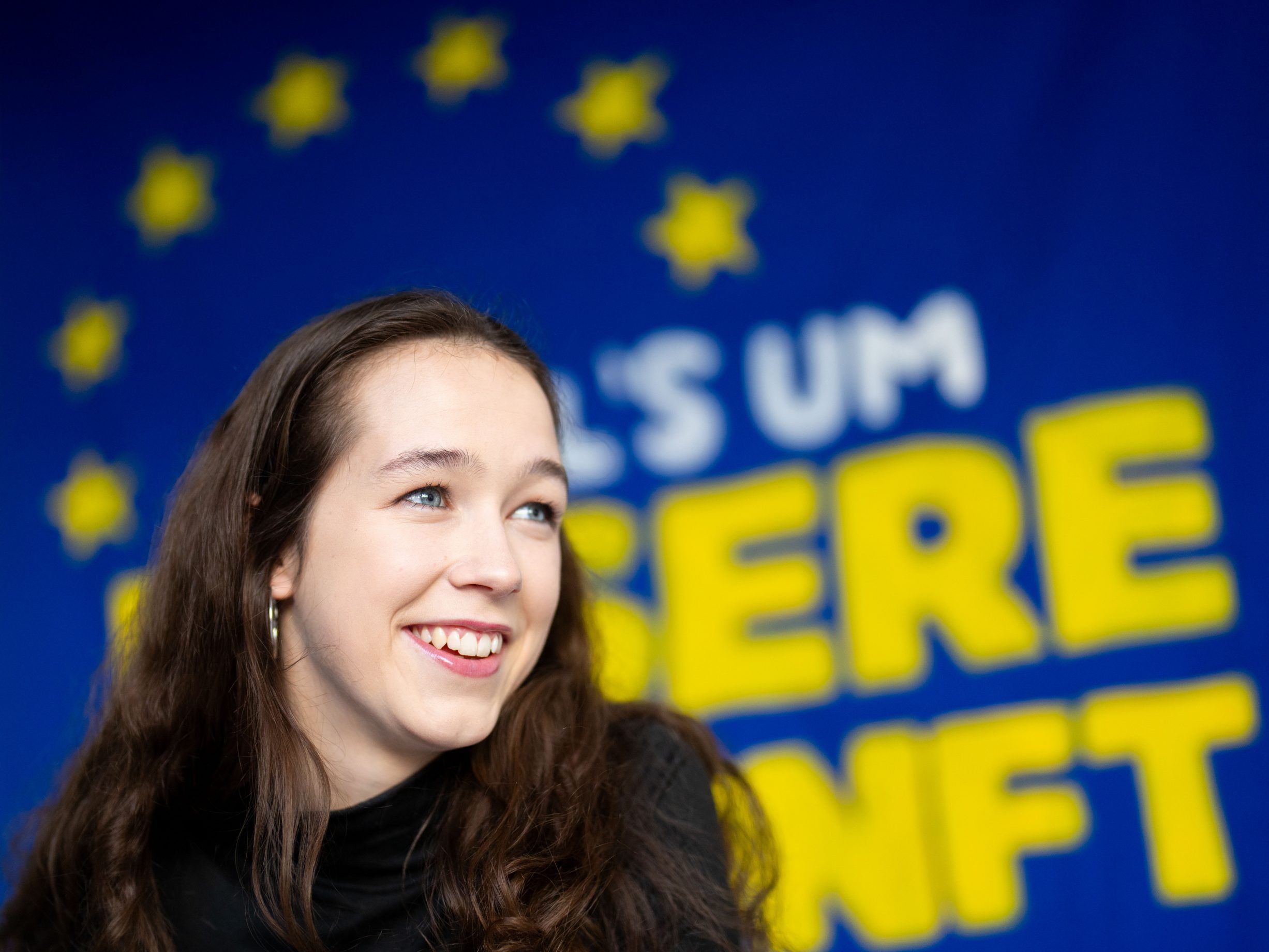 Grünen-Spitzenkandidatin Lena Schilling im Portrait.