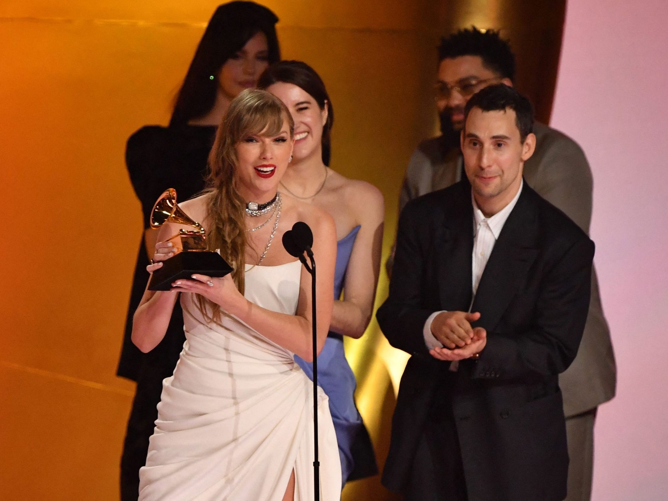 Taylor Swift mit dem viertem Album-Grammy.