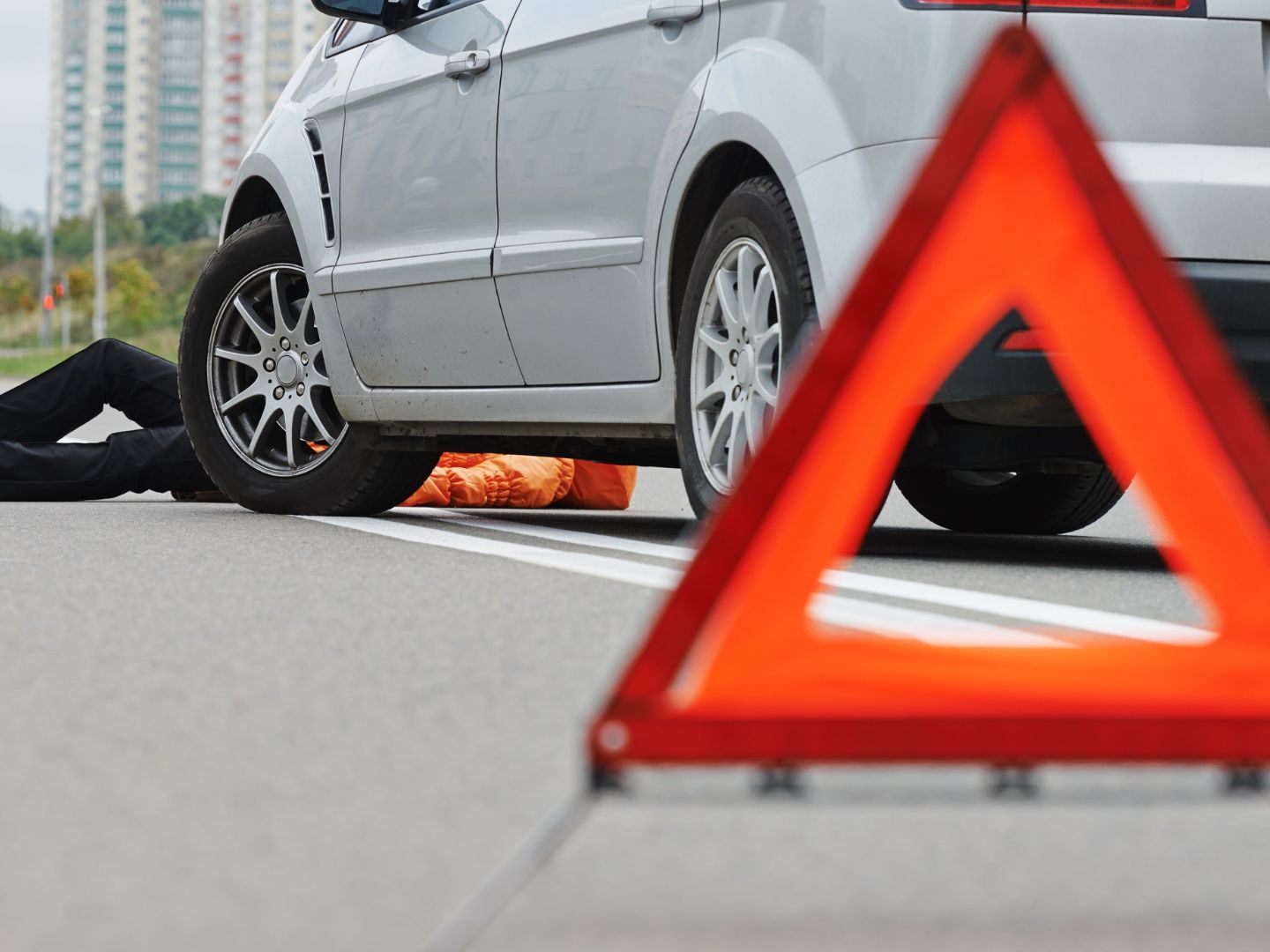 Ein 67-Jähriger wurde bei einem Unfall in Hohenems schwer verletzt.