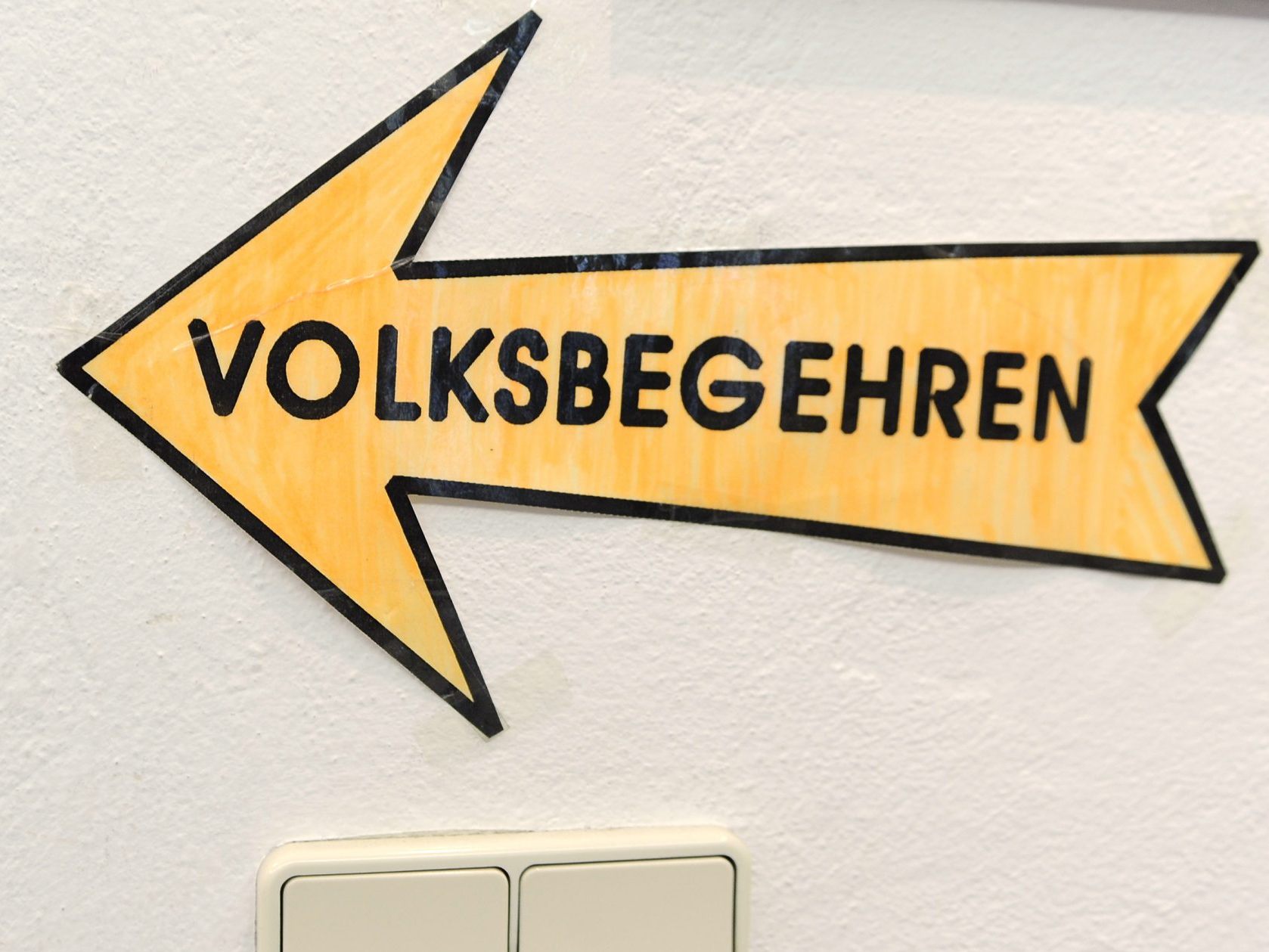 14 Volksbeghren können ab Montag unterschrieben werden-