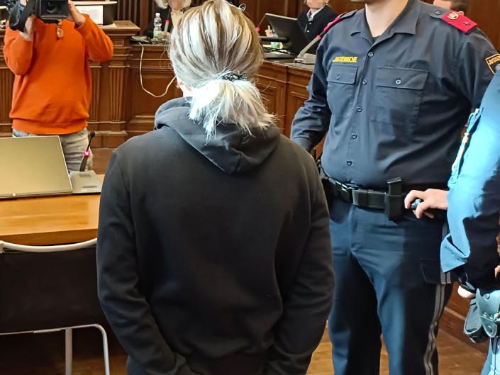Die Staatsanwaltschaft legt dem Mann, der als Frau gesehen werden möchte, Mord zur Last.