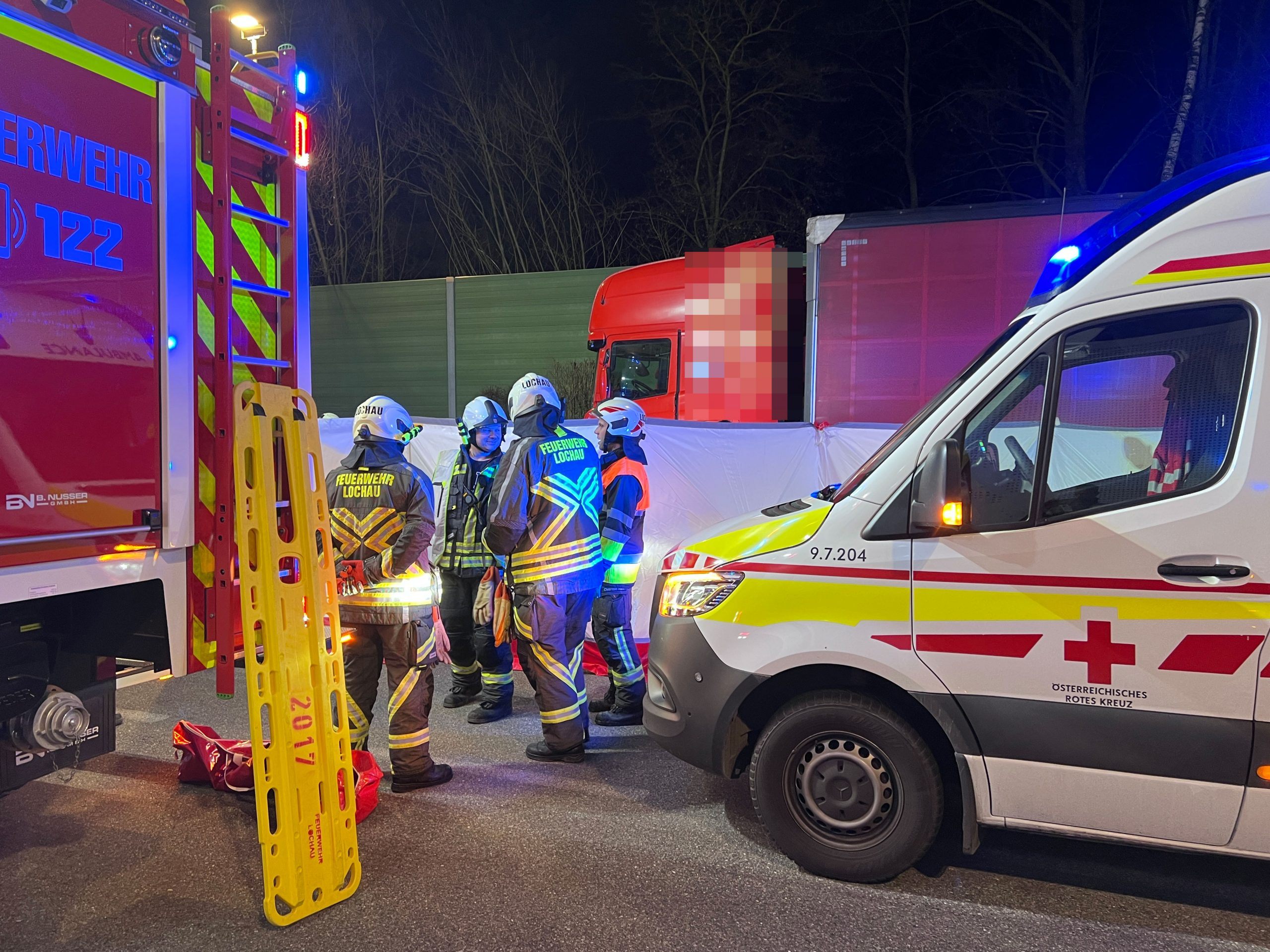 Die Einsatzkräfte wurden am Montagabend zu einem medizinischen Notfall beim Autobahngrenzübergang Hörbranz gerufen.