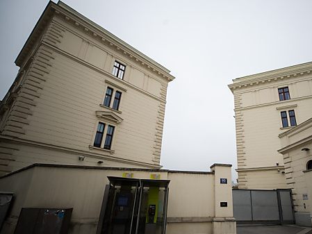 Egisto Ott unter Verdacht: Er übergab womöglich Handys mit "Staatsgeheimnissen"