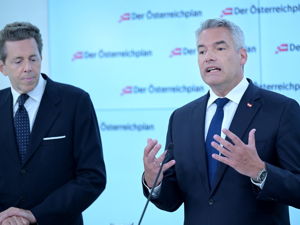 Nehammer neben Mahrer. Die Nationalratswahl steigt in weniger als fünf Wochen.