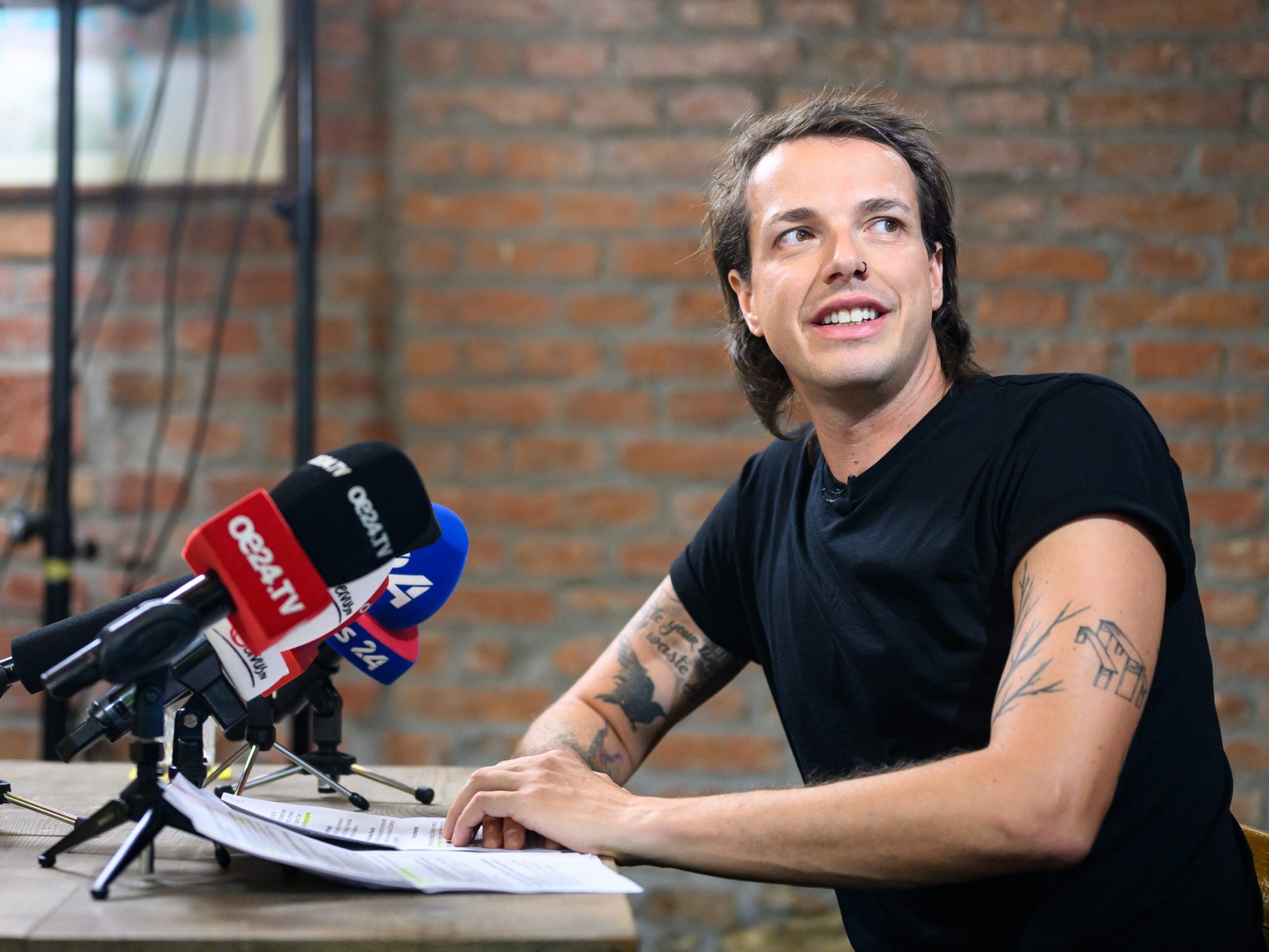 Der Chef der Bierpartei, Dominik Wlazny.