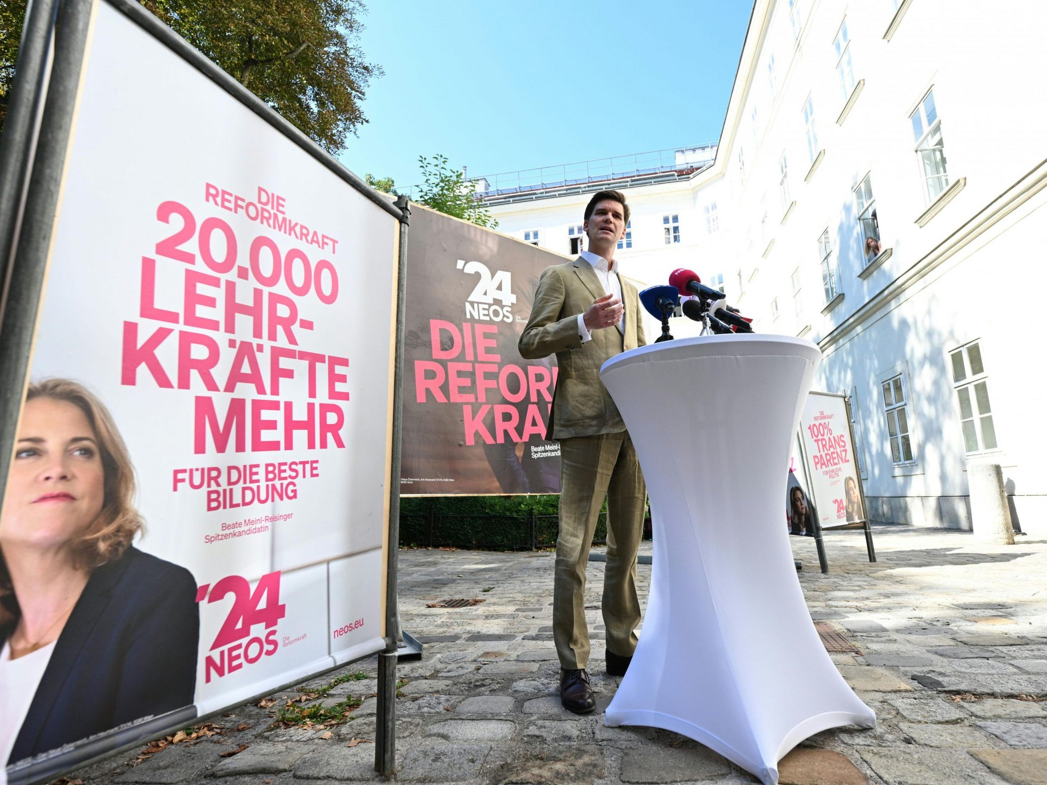 NEOS-Generalsekretär Hoyos.