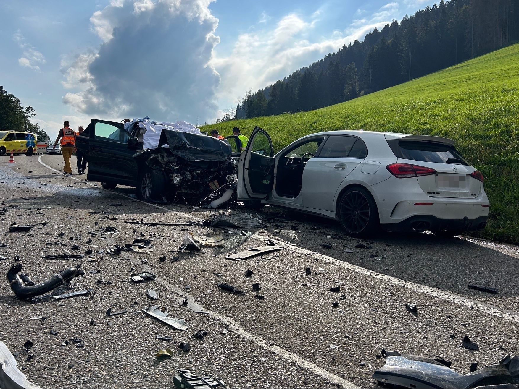Der schwere Unfall forderte drei Todesopfer.