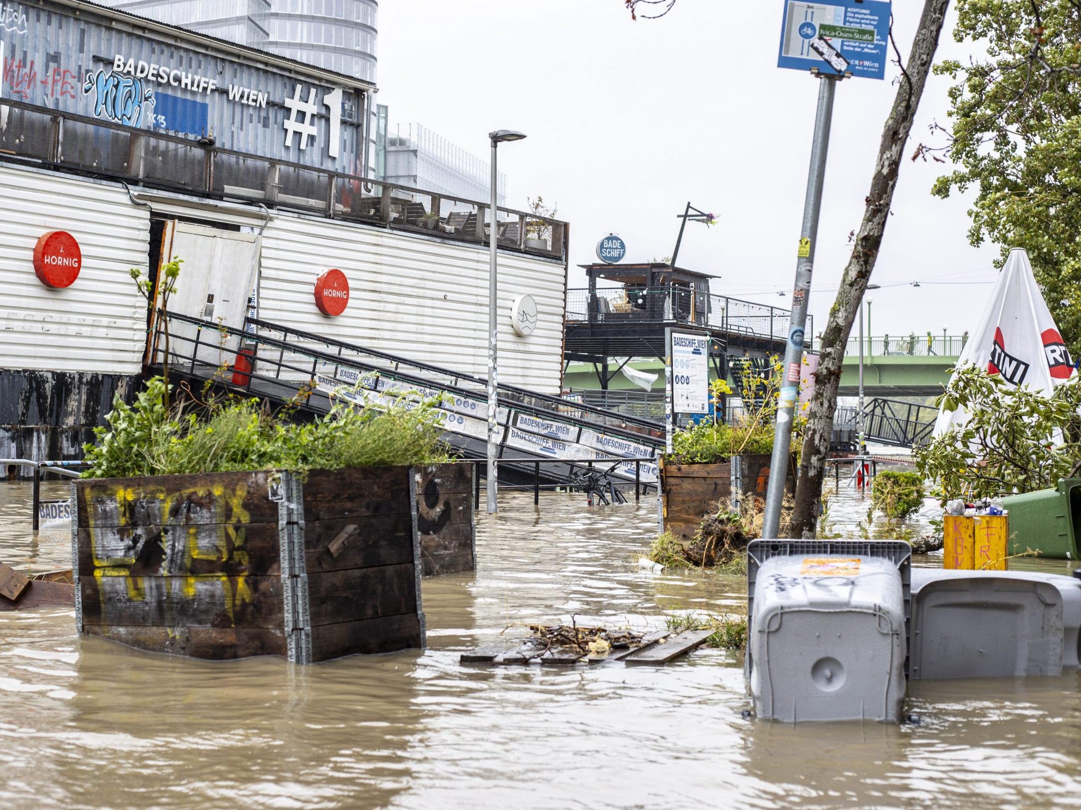 Hochwasser in Wien richtet großen Schaden an