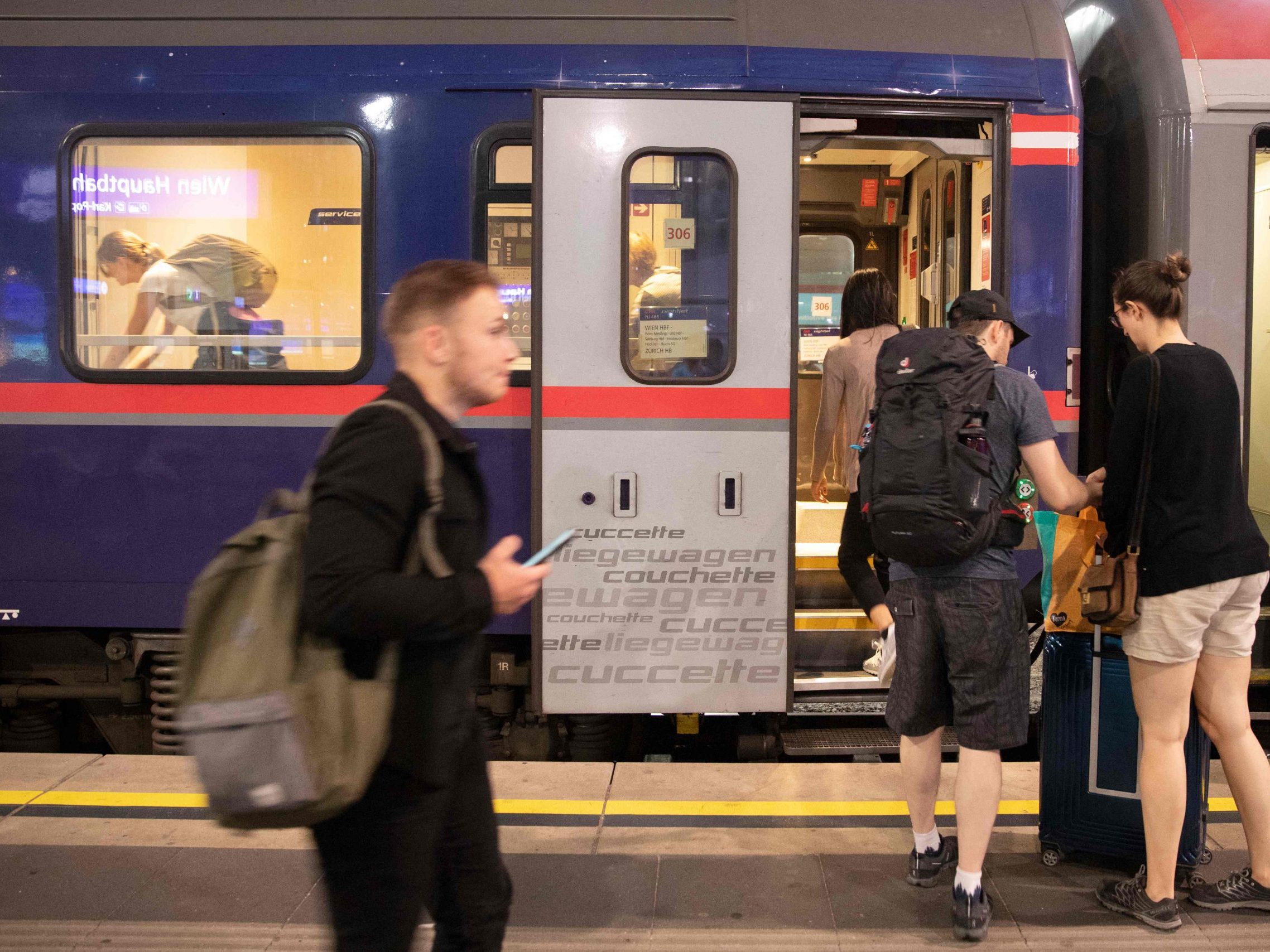 Verbesserungen bei Verbindungen zwischen Stadt und Umland sowie in den Regionen nötig