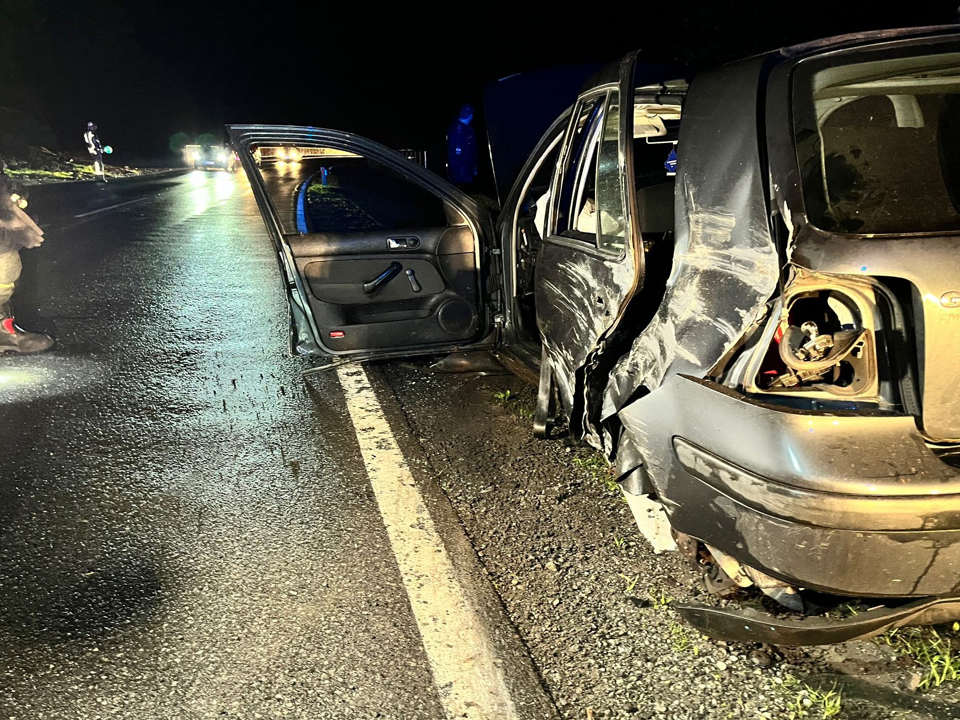 Am Samstagabend gegen 22:30 Uhr kam es auf der Bregenzerwaldstraße (L200) in Andelsbuch zu einem schweren Unfall.
