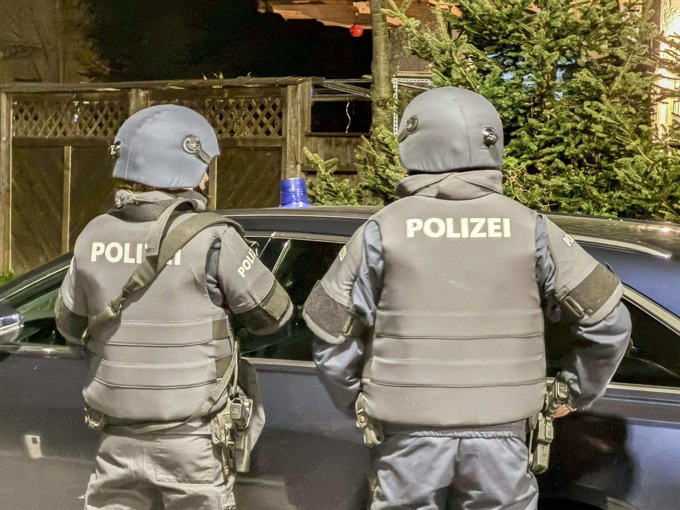 Frauenleiche eingemauert gefunden