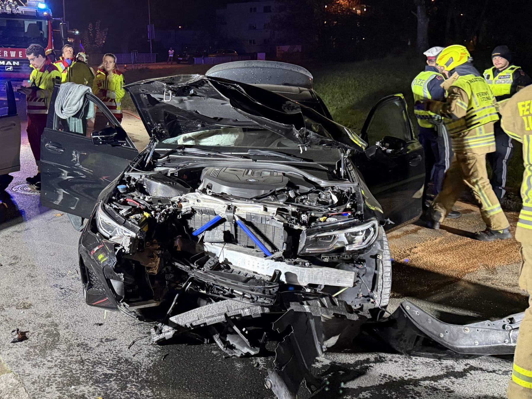 Die Einsatzkräfte wurden am Freitagabend zu einem Unfall in Lustenau gerufen.