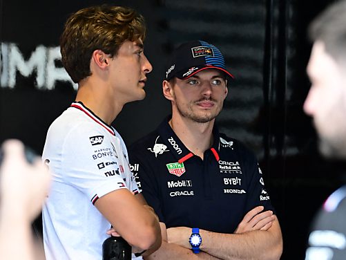 Max Verstappen/r ist nicht gut auf George Russell/l zu sprechen/Archiv