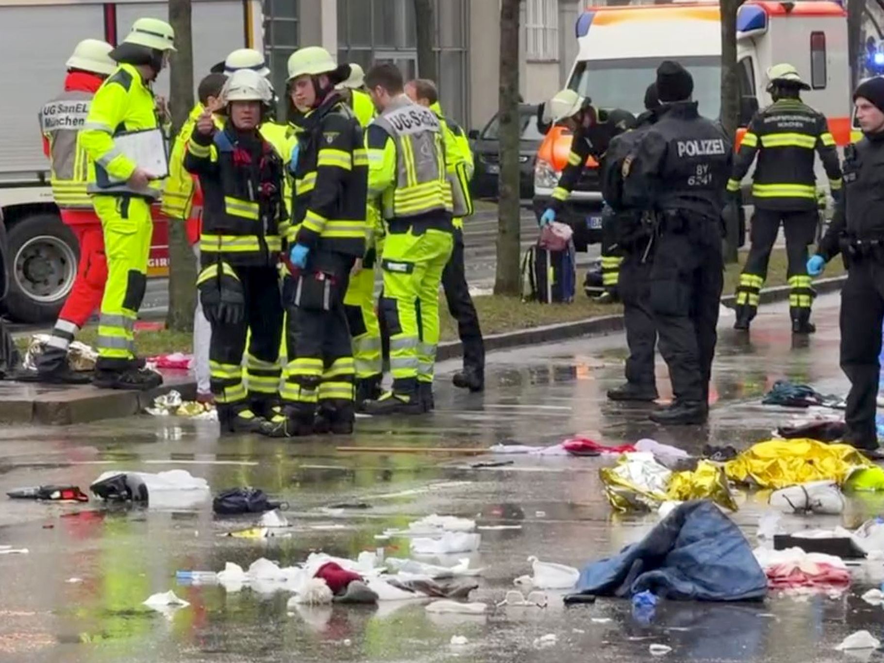 Die Polizei spricht von einem mutmaßlichen Anschlag.