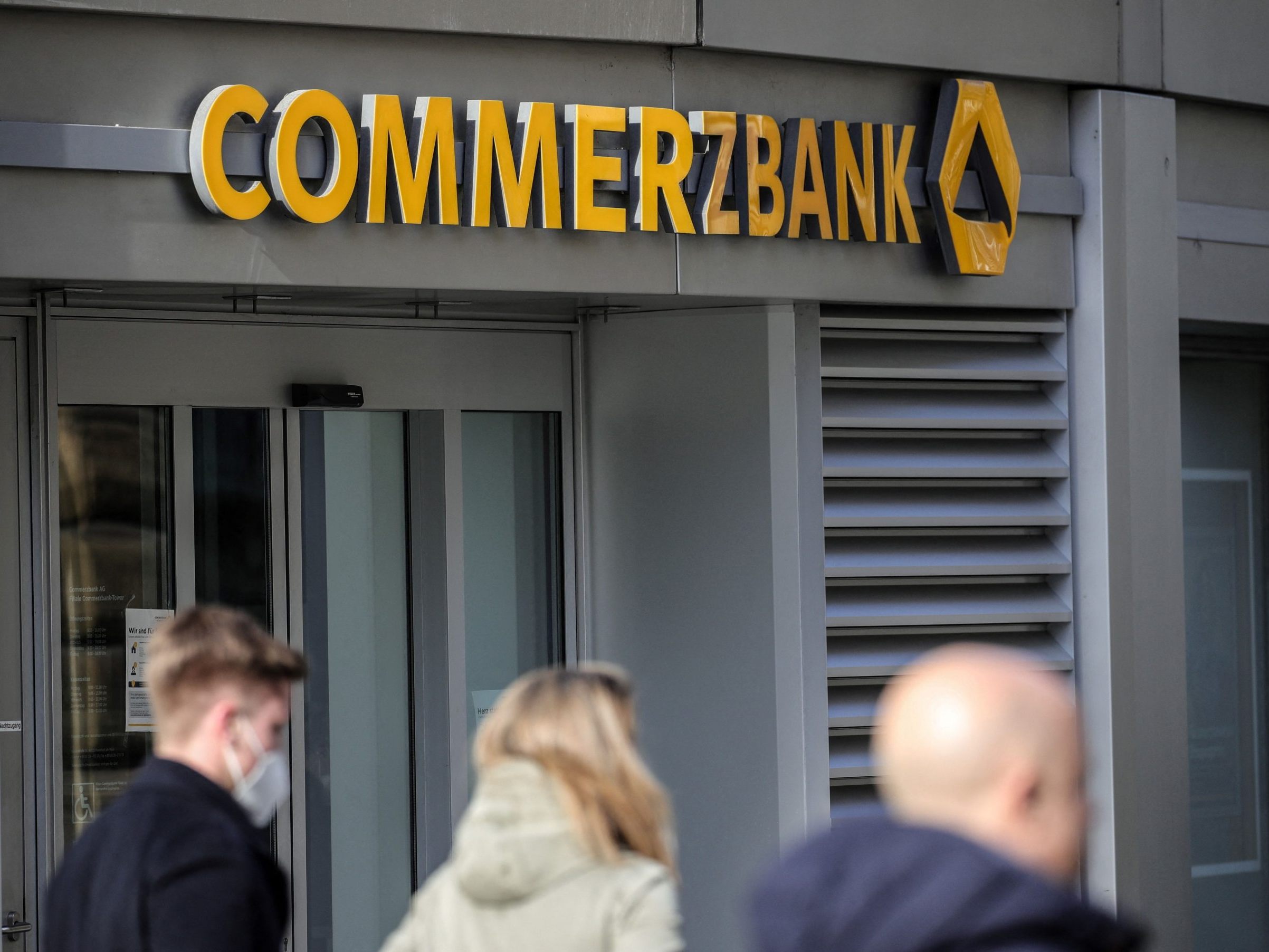 Die Commerzbank will tausende Jobs streichen.