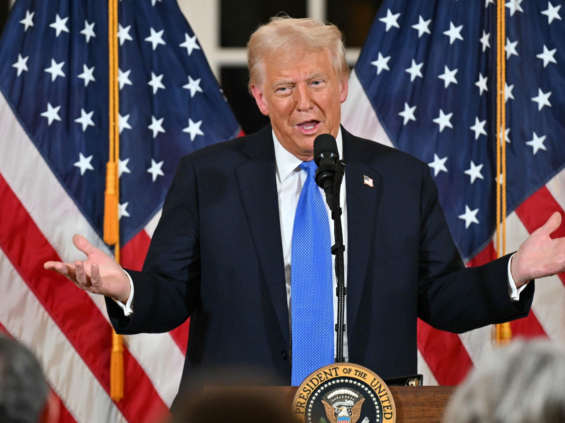US-Präsident Donald Trump sagt, dass er mit Putin über den Krieg gesprochen habe.