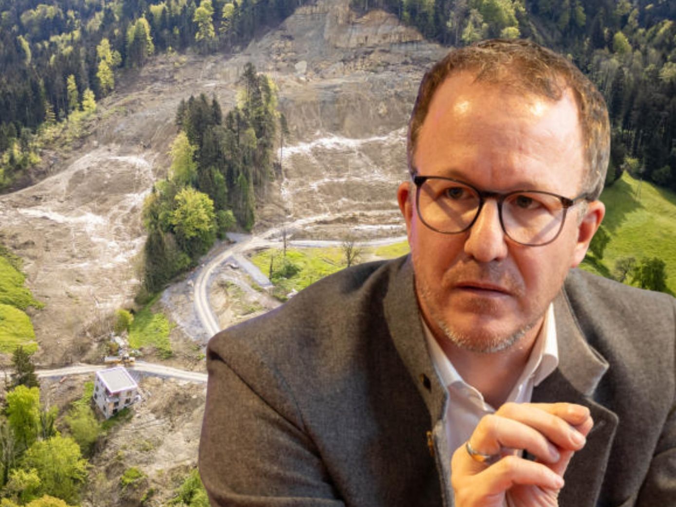 Mehrere Gebäude sind durch den Hangrutsch unbewohnbar geworden.