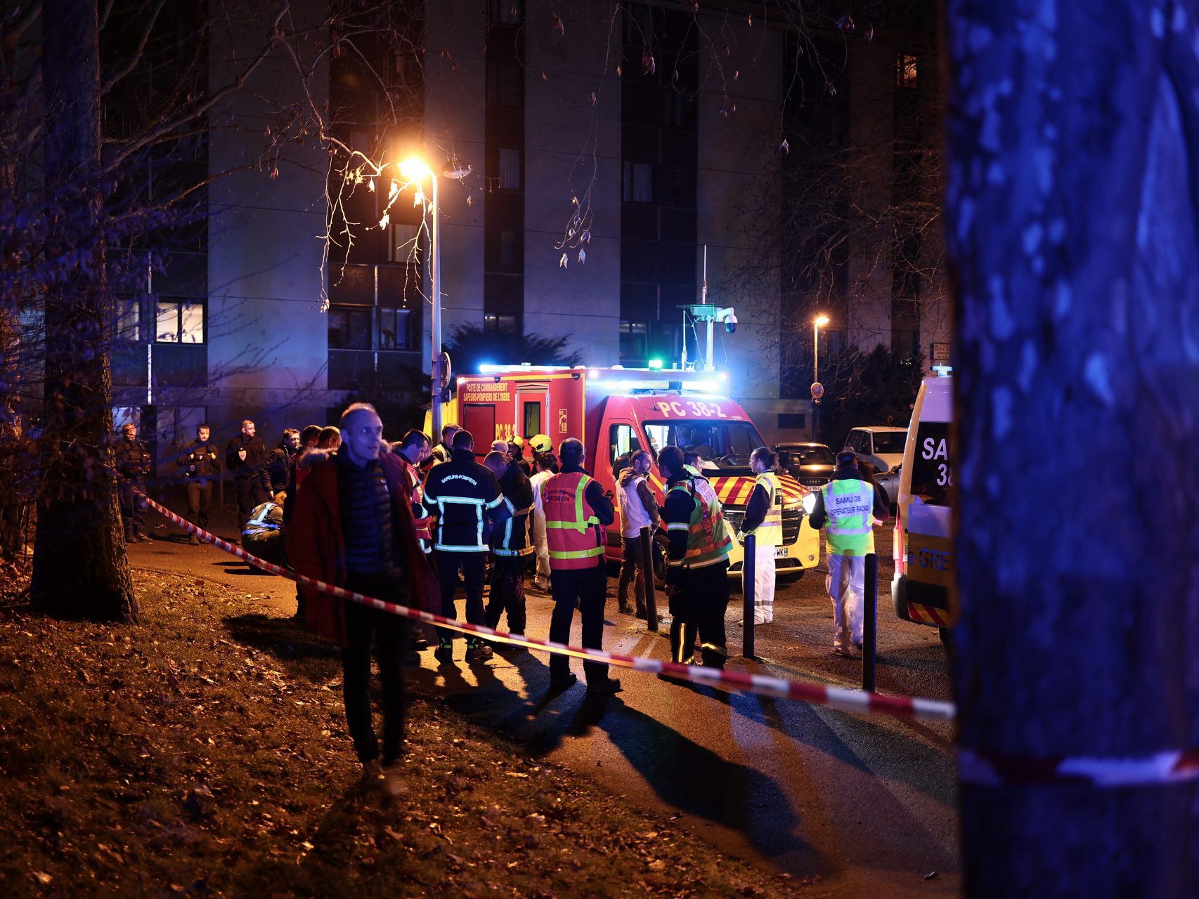 Zahlreiche Rettungskräfte waren in Grenoble im Einsatz.