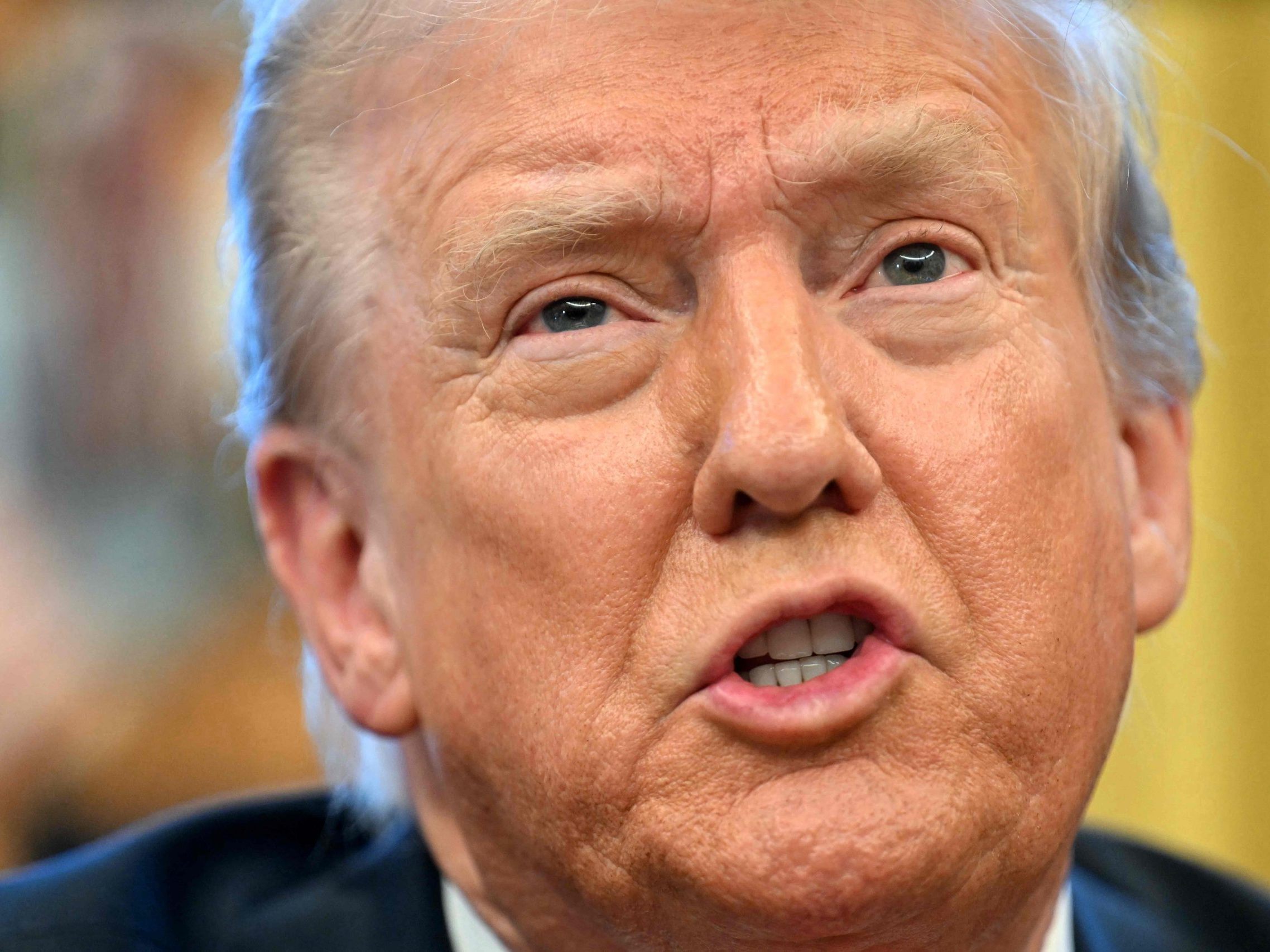 Donald Trump droht der Hamas.