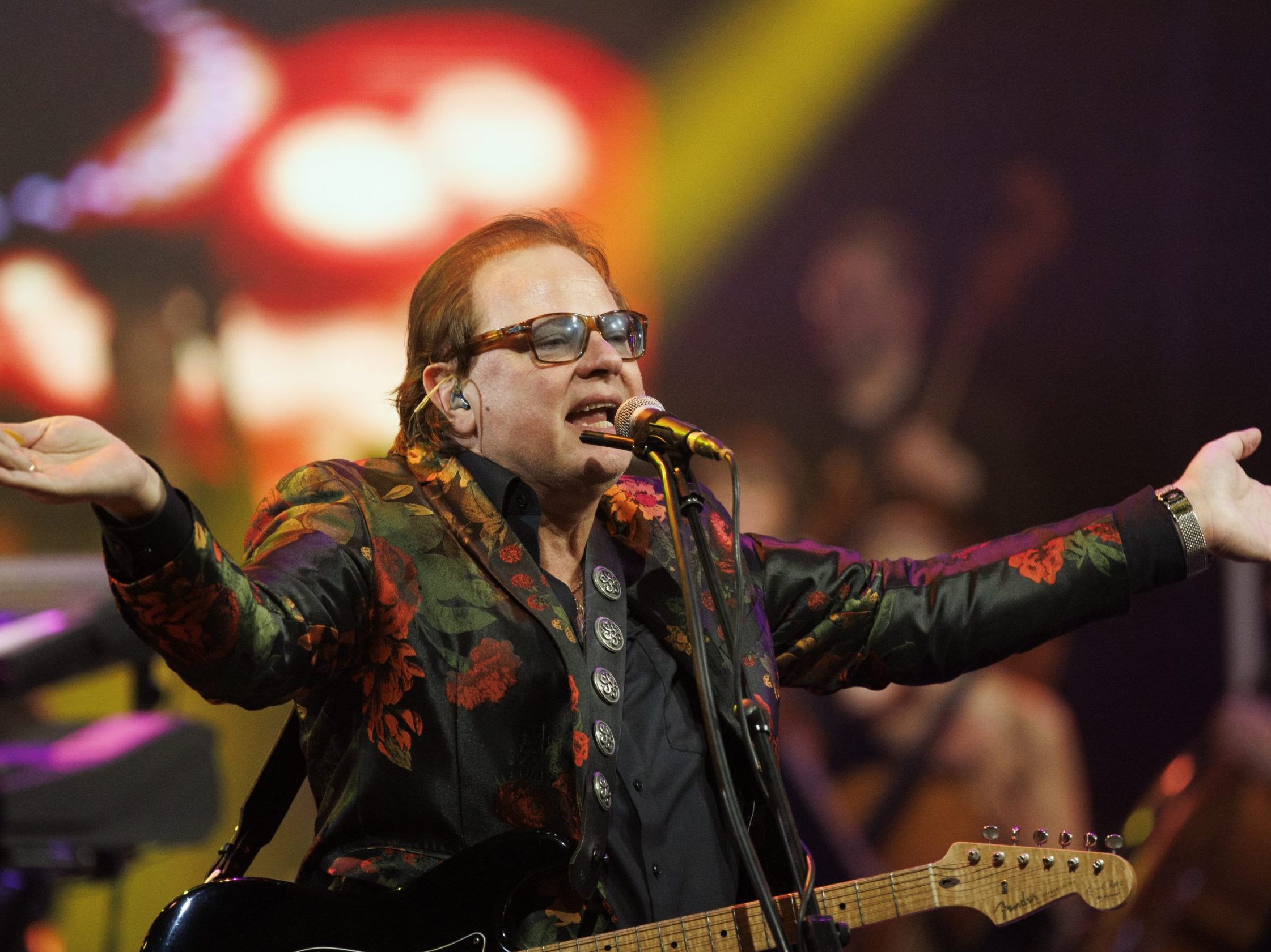 Von der ersten Band im Kinderdorf bis ins amerikanische Fernsehen mit "Live Is Life".