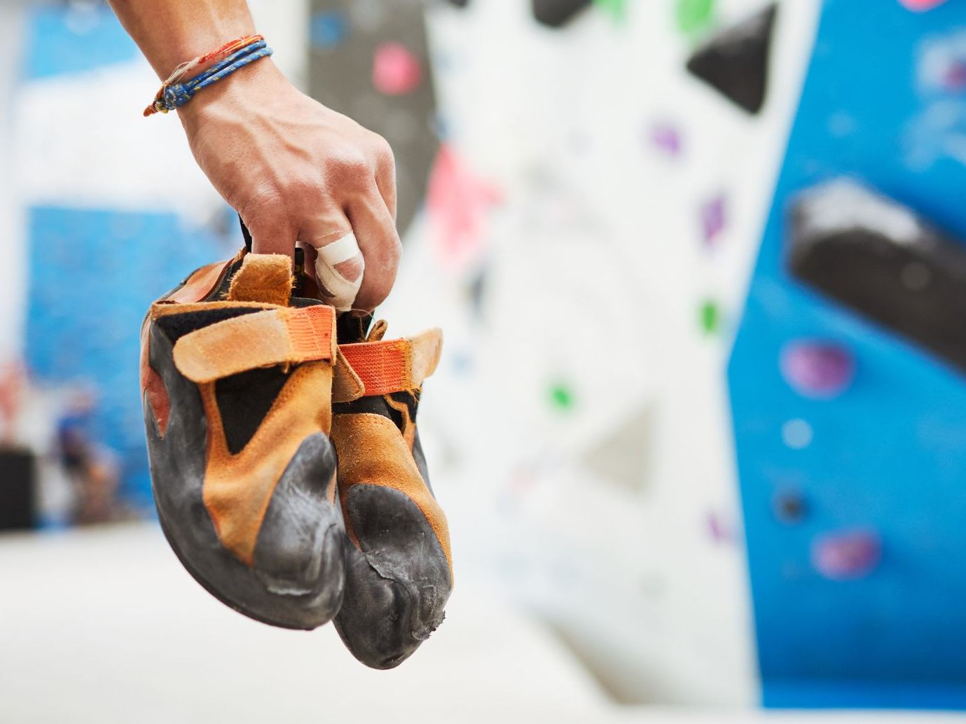 Nicht nur der Geruch von Kletterschuhen sorgt für dicke Luft.
