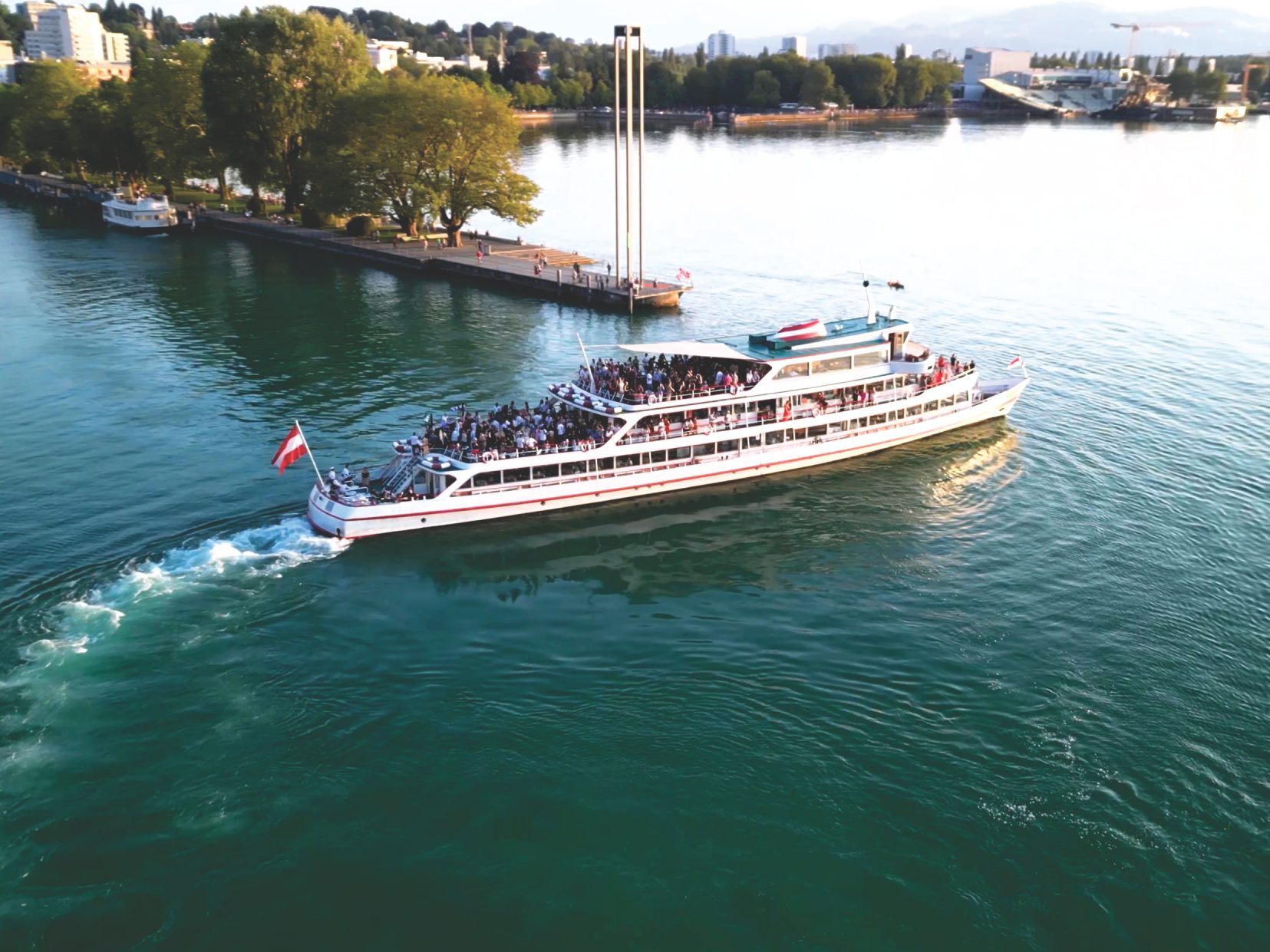 Vorarlberg Lines starten Saison 2025 mit Jubiläum, Events und Rundfahrten am Bodensee.