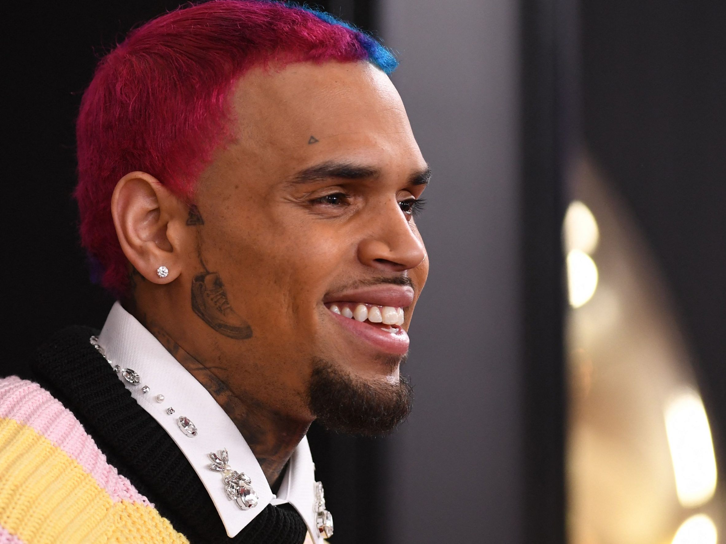 Chris Brown steht nicht zum ersten Mal vor Gericht – bereits im Jahr 2009 saß er wegen Körperverletzung auf der Anklagebank.